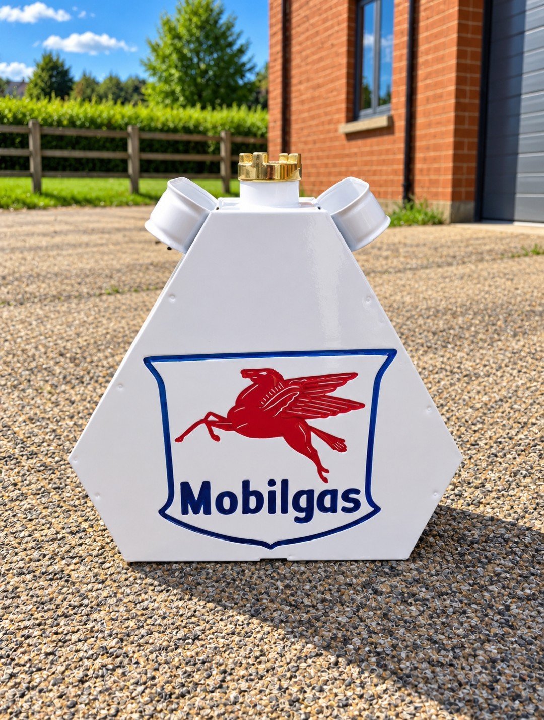 New Reproduction Hexagon Mobilgas Metal Petrol Can – Garage, Mancave Decor, Mobilgas, Large, New condition — preloved on SilentSale®