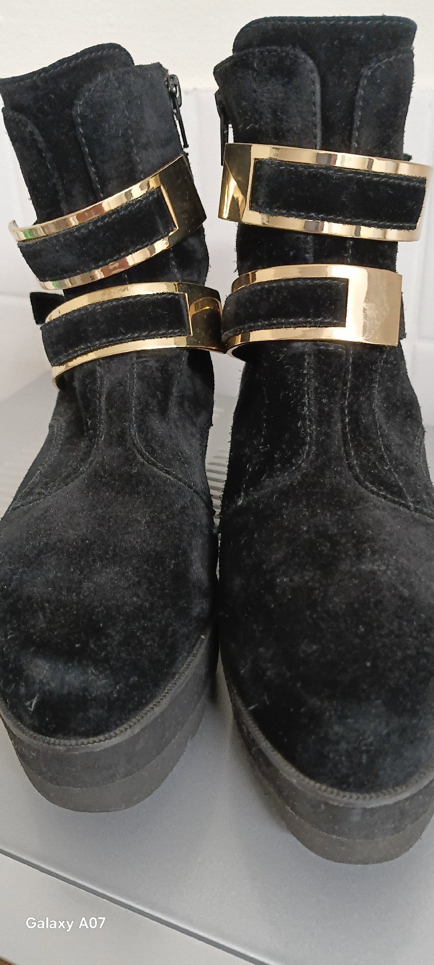 Black Velvet Ankle Boots with Gold Buckle Detail, CafèNoir, 5, Good condition — preloved on SilentSale®