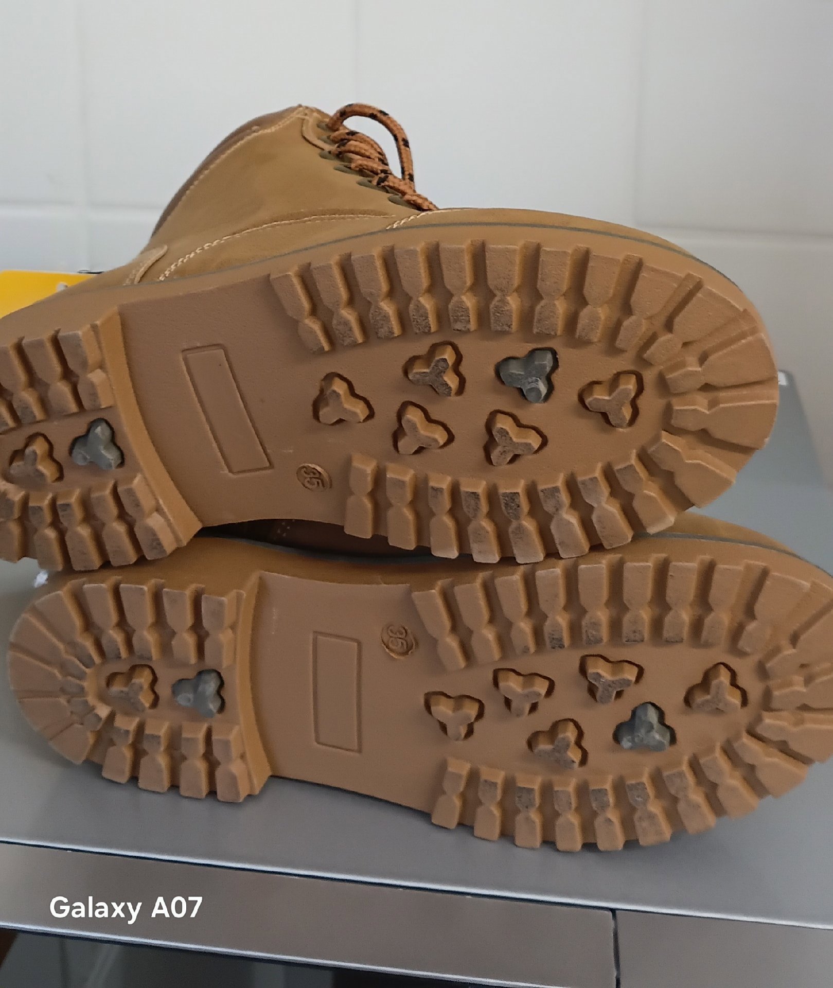 Brown Lace-Up Ankle Boots – UK Size 3.5, Unbranded, 3.5, New condition — preloved on SilentSale®