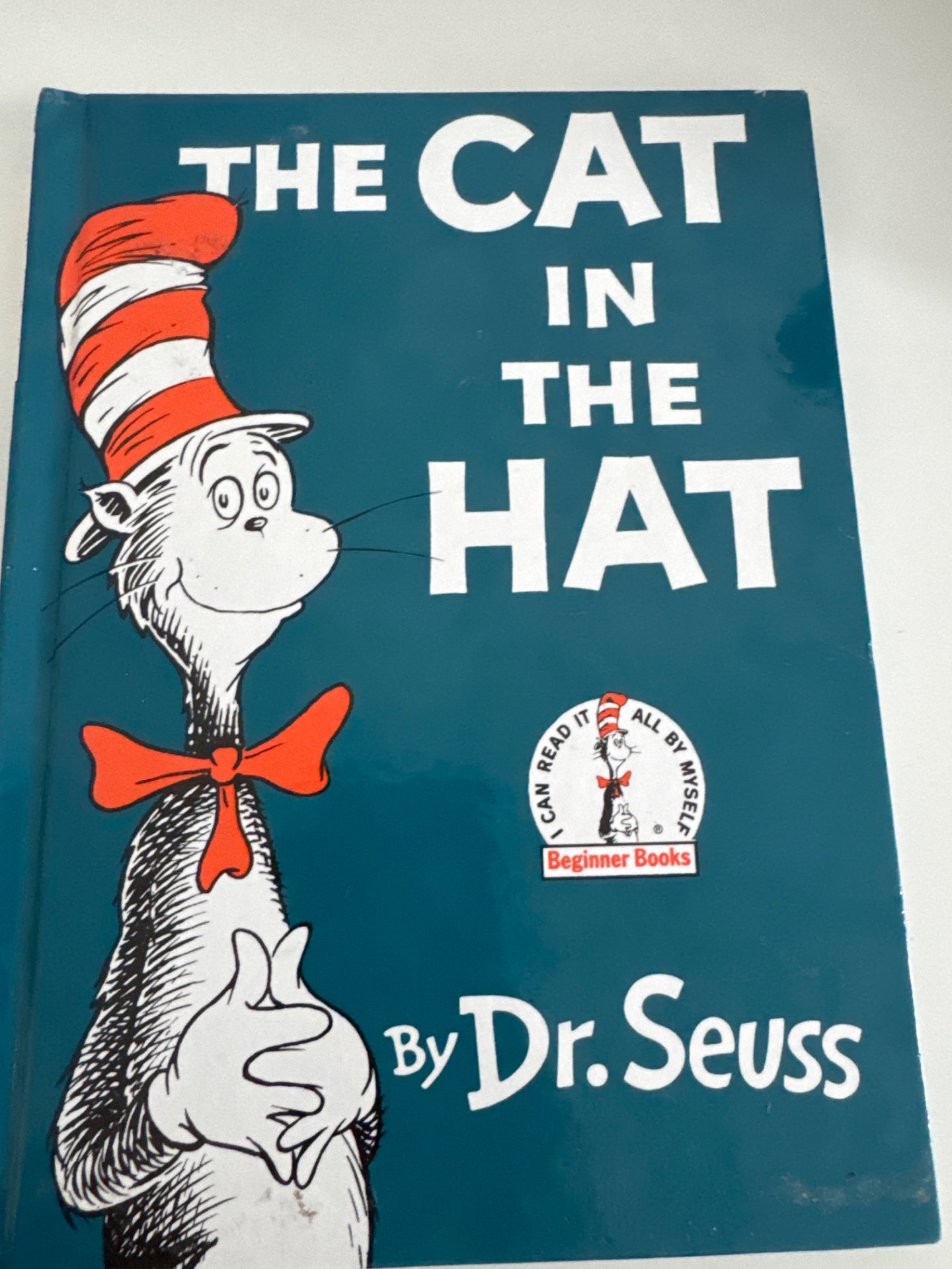 The cat in the hat — Dr. Seuss, Beginner Books, One Size, Excellent condition — preloved on SilentSale®