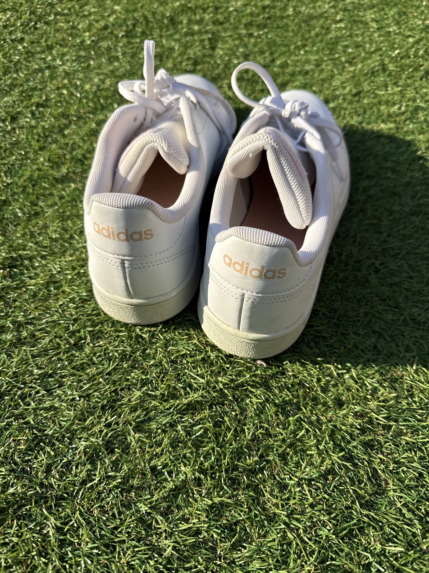 Adidas White Leather Trainers – UK 6, Adidas, 6, Excellent condition — preloved on SilentSale®