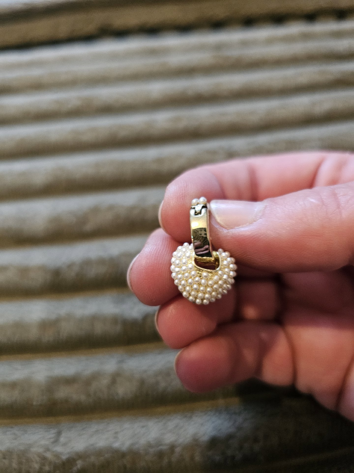 Pearl Beaded Hoop Earrings, Unbranded, One Size, New condition — preloved on SilentSale®