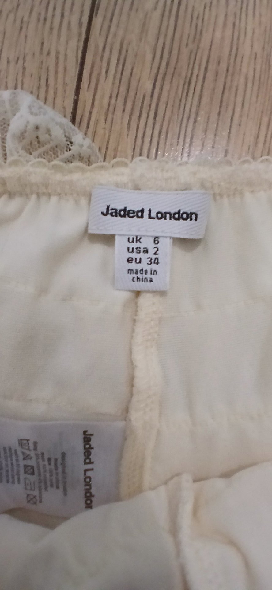 Jaded London Cream Lace Ruffle Shorts – UK 6, Jaded London, 6, Excellent condition — preloved on SilentSale®