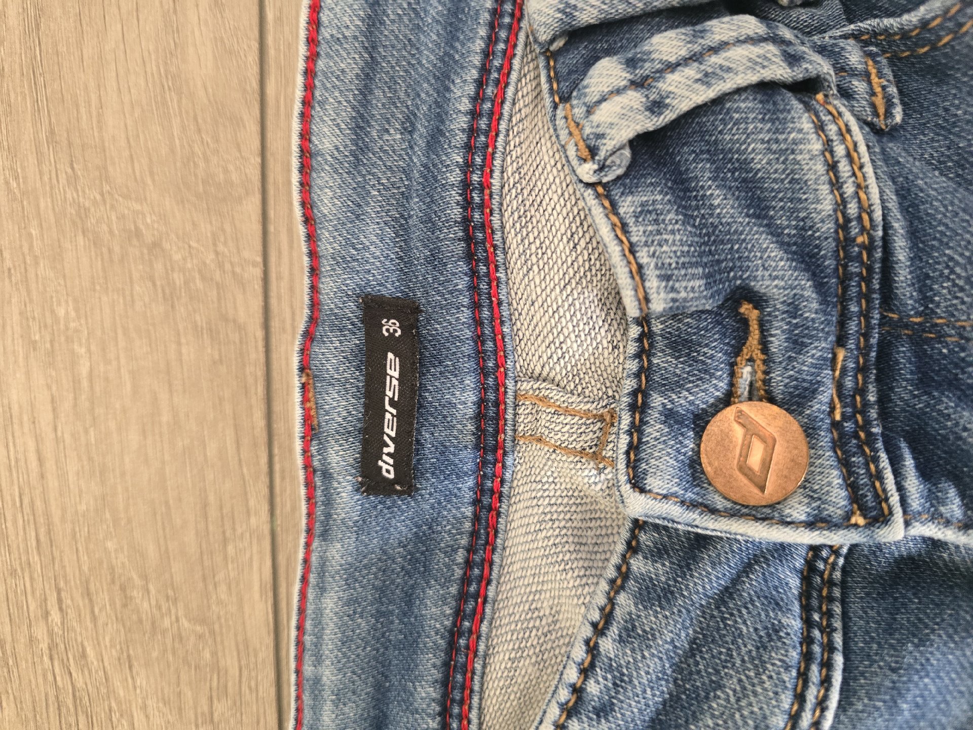 Diverse Blue Skinny Jeans – Size 36, Diverse, 36, Excellent condition — preloved on SilentSale®