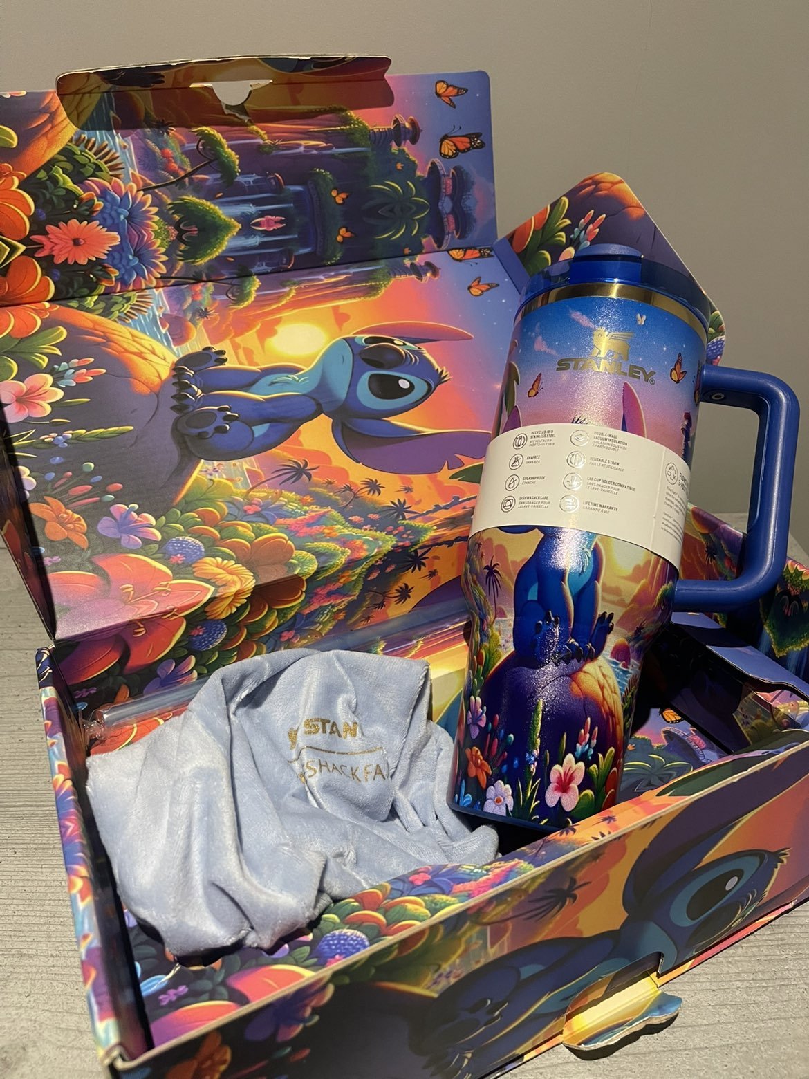 Stanley Disney Stitch Themed Insulated Travel Mug, Stanley, One Size, New condition — preloved on SilentSale®