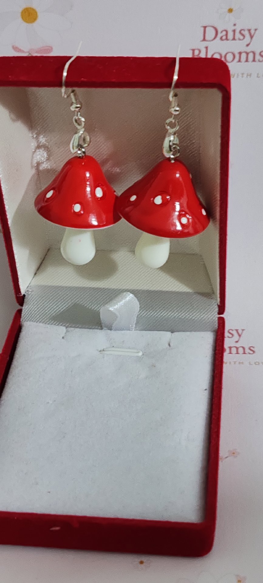 Beatful earings, Other, One Size, New condition — preloved on SilentSale®