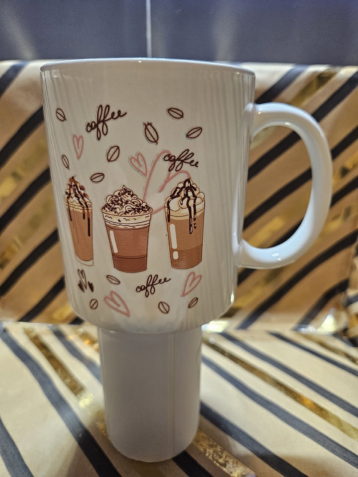 White Ceramic Coffee Travel Mug with Lid, Unbranded, One Size, New condition — preloved on SilentSale®