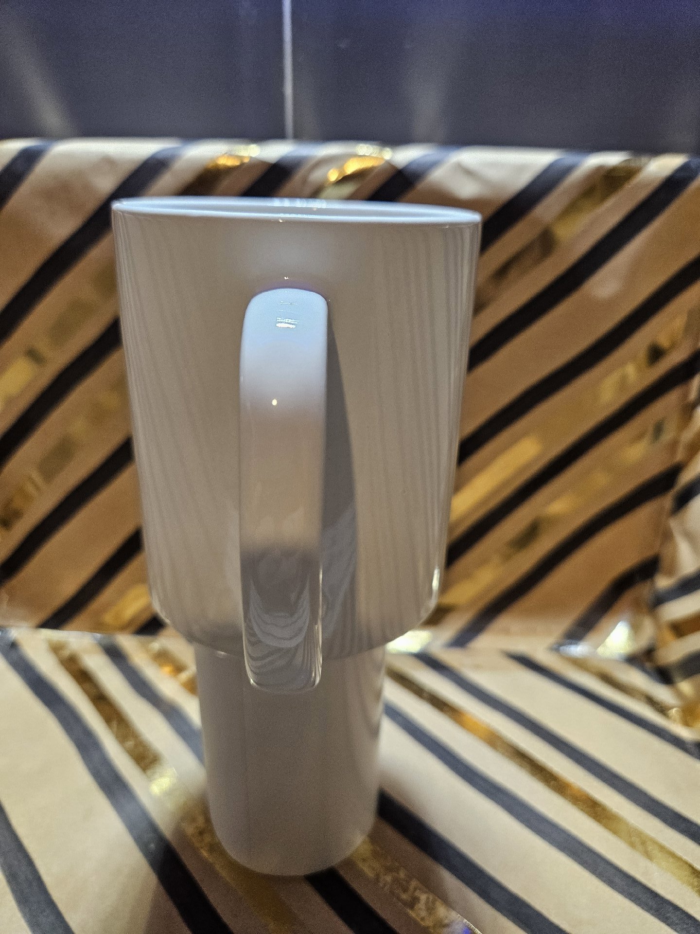Do Not Disturb White Ceramic Mug with Handle, Unbranded, One Size, New condition — preloved on SilentSale®