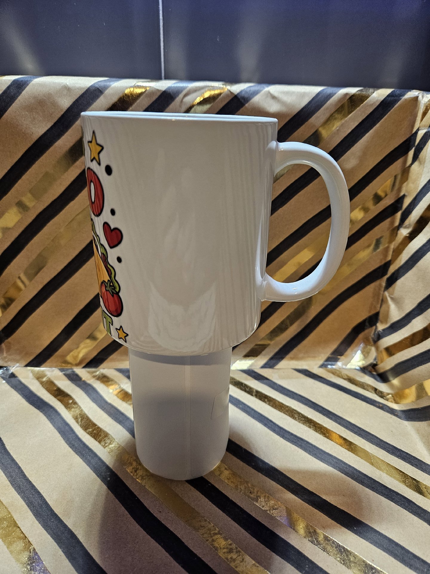 Novelty Ceramic Mug Let's Taco 'Bout It, Unbranded, One Size, New condition — preloved on SilentSale®
