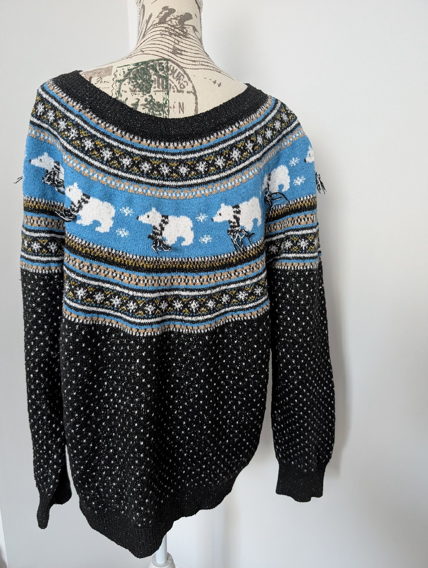 Holiday Time Black Polar Bear Patterned Jumper – Size 1X (16W/18W), Holiday Time, 1X (16W/18W), Good condition — preloved on SilentSale®