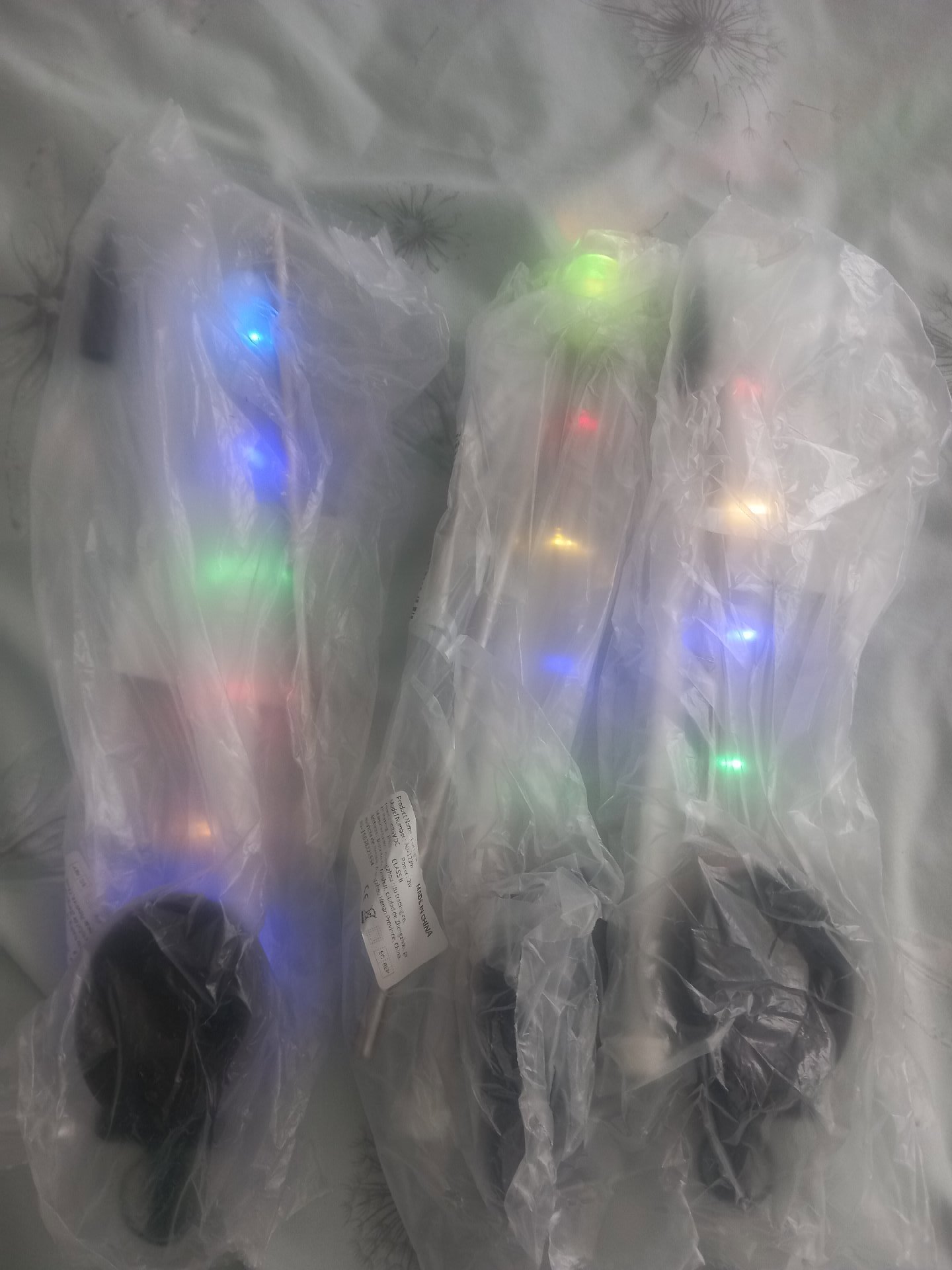 3x garden solar lights NEW, Unbranded, One Size, Excellent condition — preloved on SilentSale®