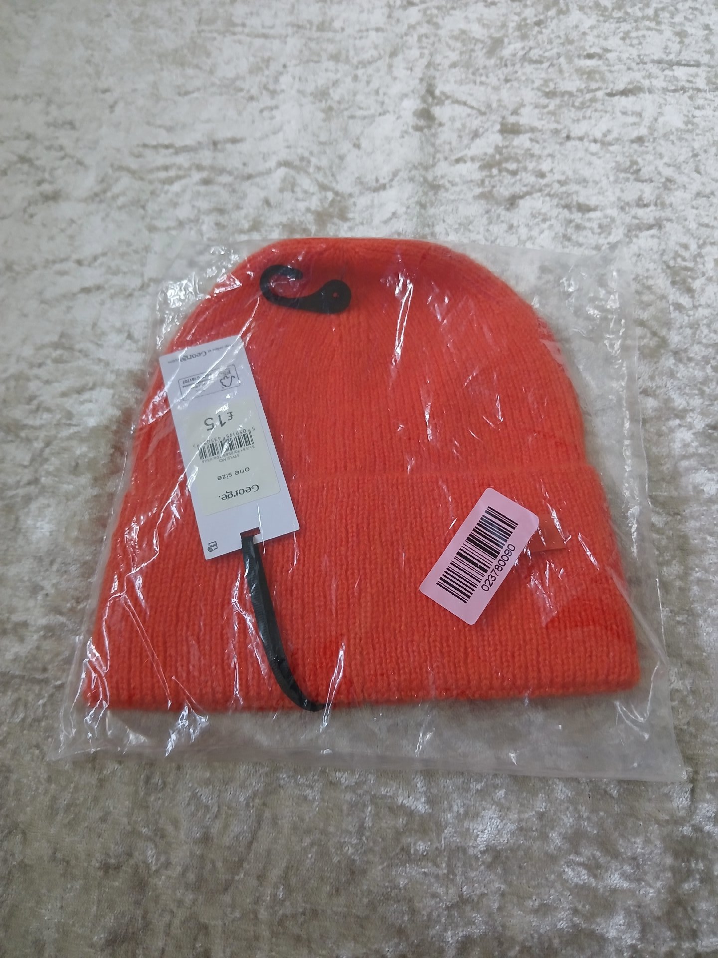 Unisex Knit Beanie — Studio Edit by George, George, One Size, New condition — preloved on SilentSale®