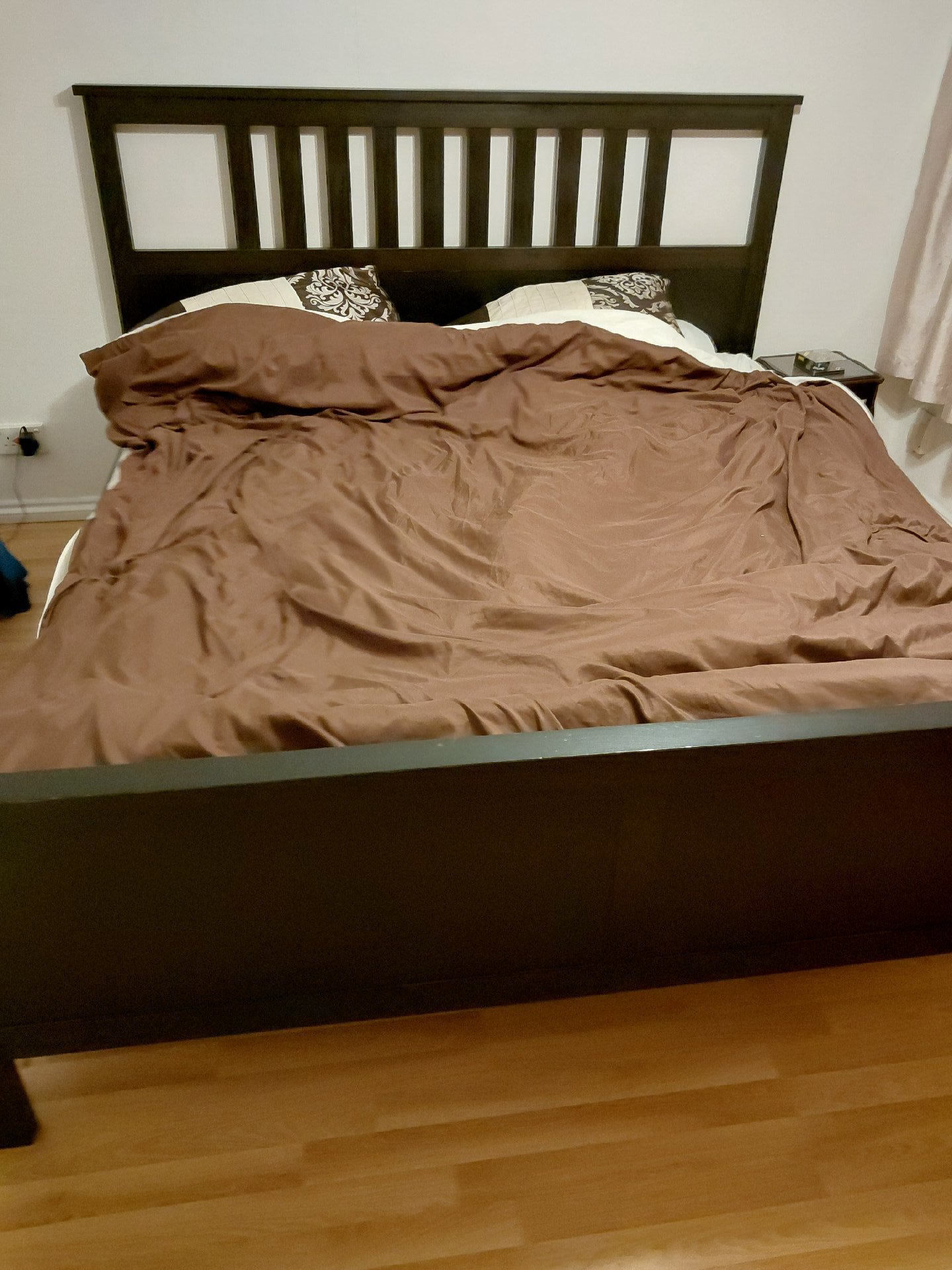 Superking hernes IKEA bed , IKEA, Super King, Good condition — preloved on SilentSale®