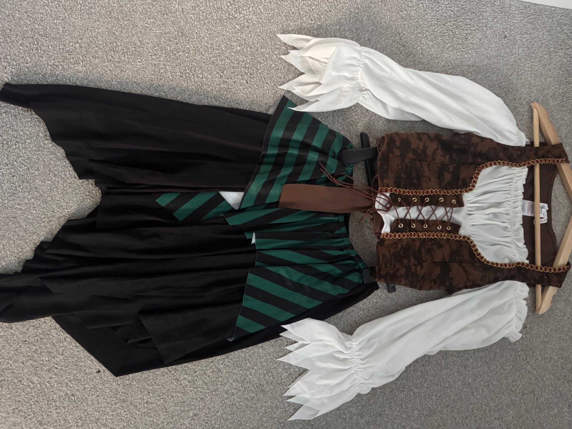 Pirate Costume Dress with Corset and Headband, Wicked Costumes, XS, Excellent condition — preloved on SilentSale®