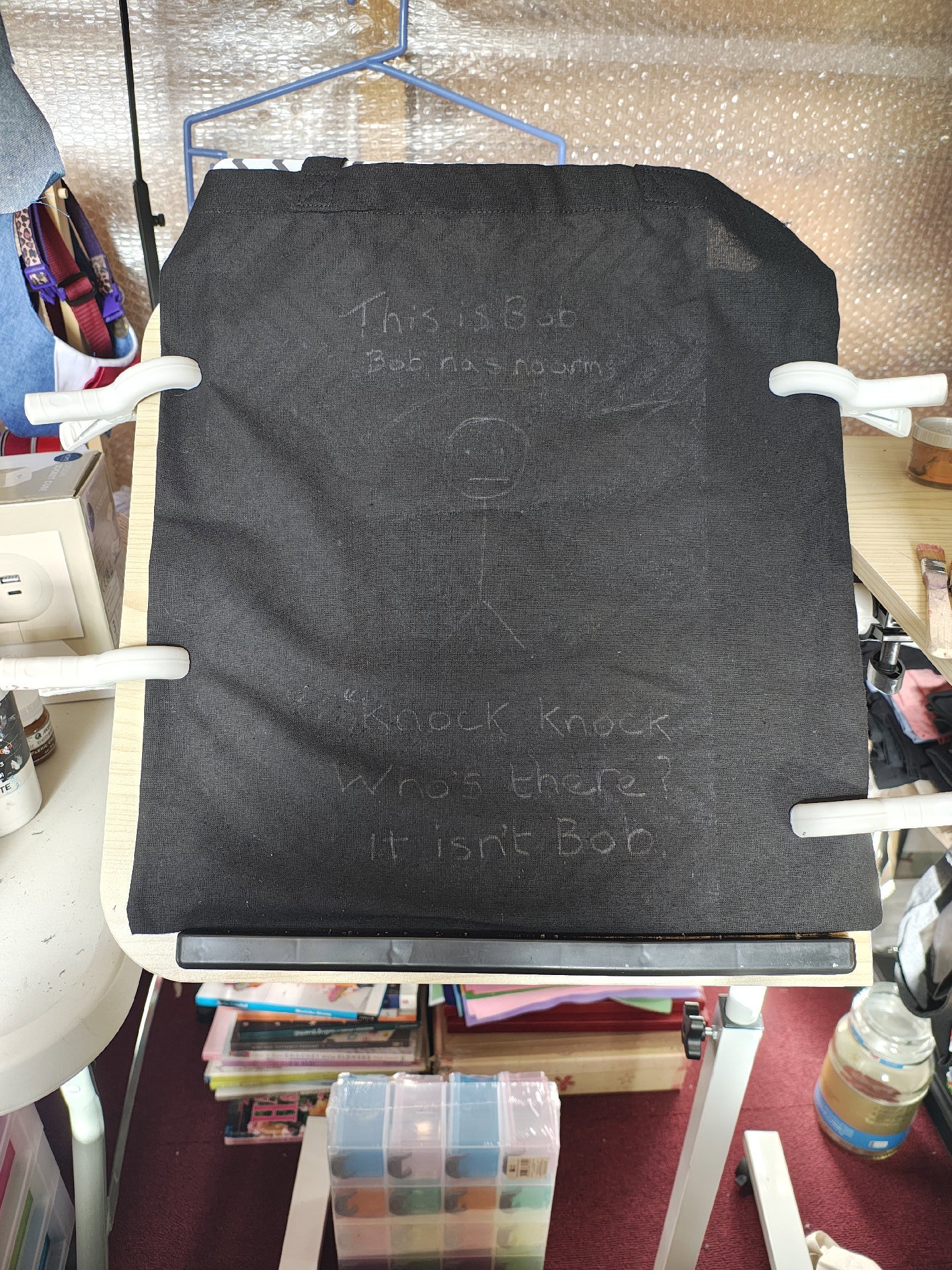 Hand painted tote bag with Bob , Unbranded, Medium, New condition — preloved on SilentSale®
