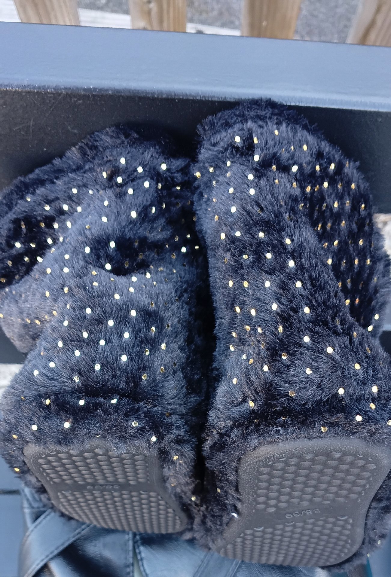 Black Faux Fur Studded Slippers, Unbranded, 38/39, Excellent condition — preloved on SilentSale®