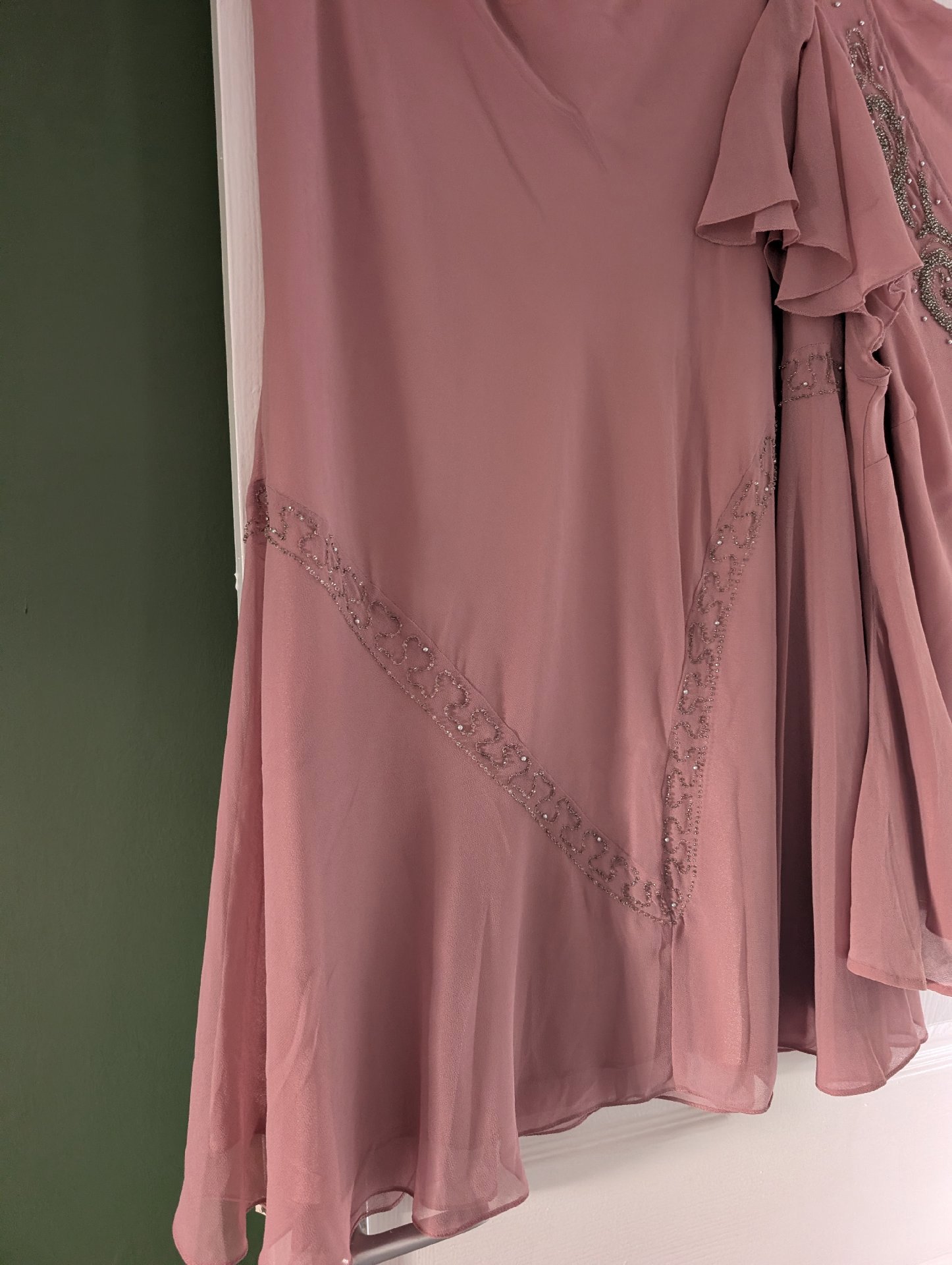 Berkertex Pink Beaded Evening Skirt and Top Set, Berkertex, 18, Excellent condition — preloved on SilentSale®
