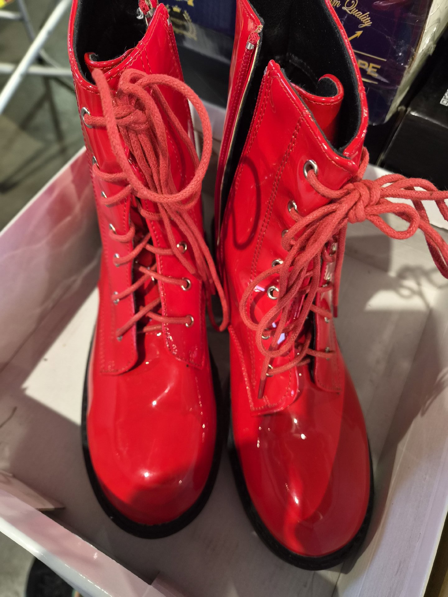 Red Patent Lace-Up Boots – Size 8, Unbranded, 8, Excellent condition — preloved on SilentSale®
