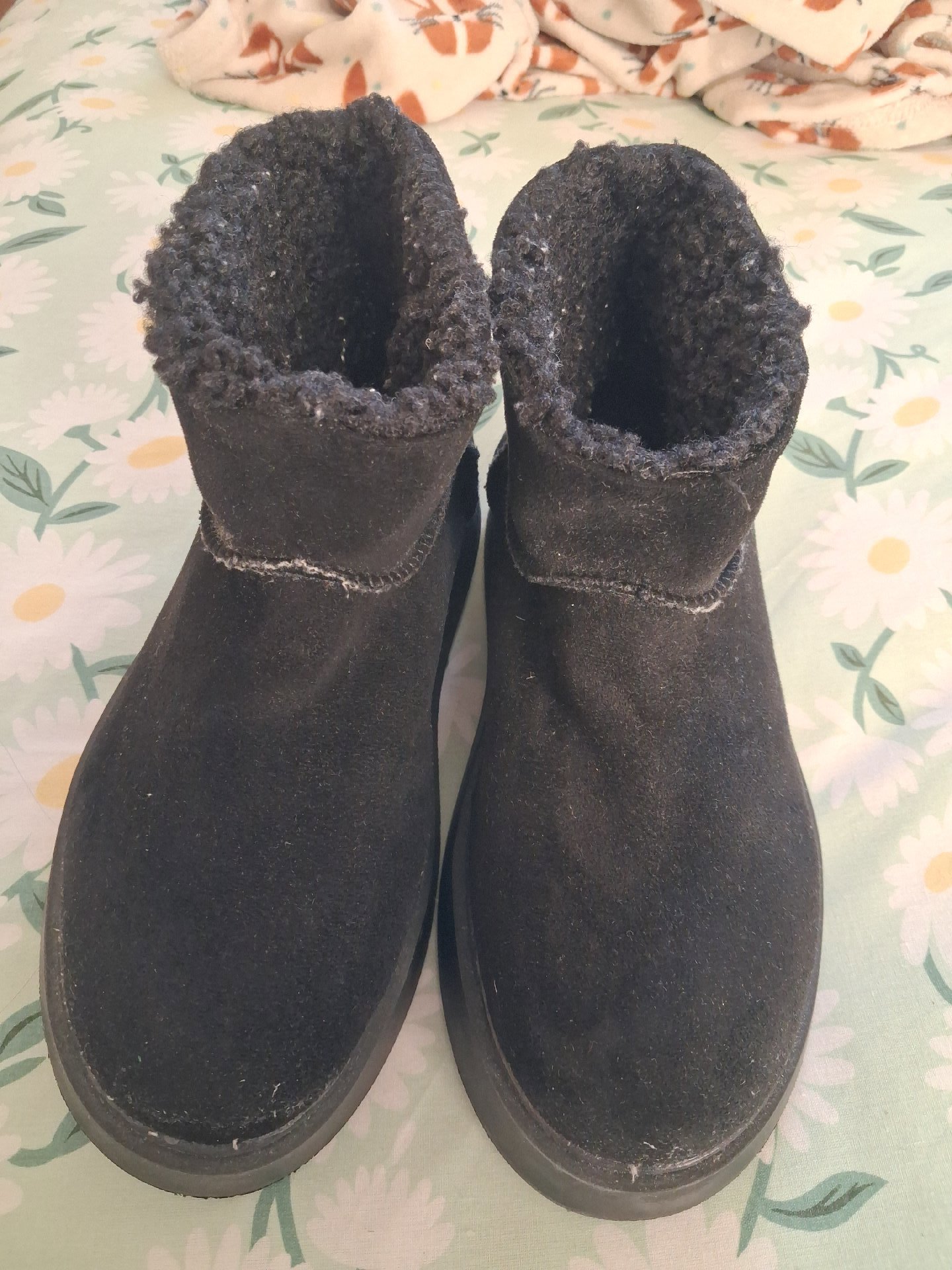 Black Faux Fur Lined Ankle Boots – UK 5, Other, 5, Excellent condition — preloved on SilentSale®