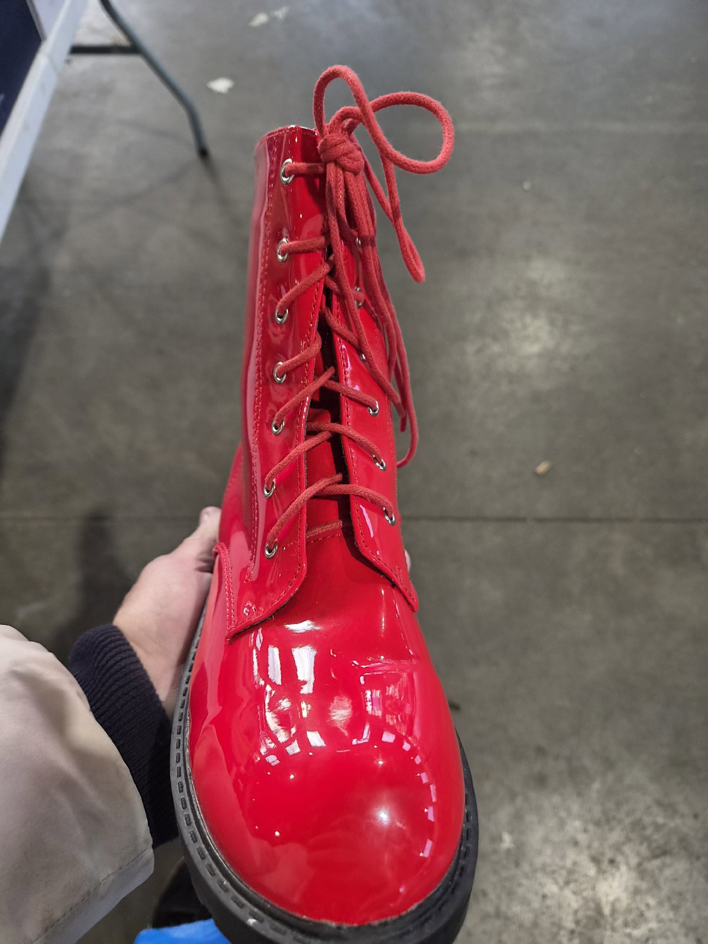 Red Patent Lace-Up Boots – Size 8, Unbranded, 8, Excellent condition — preloved on SilentSale®
