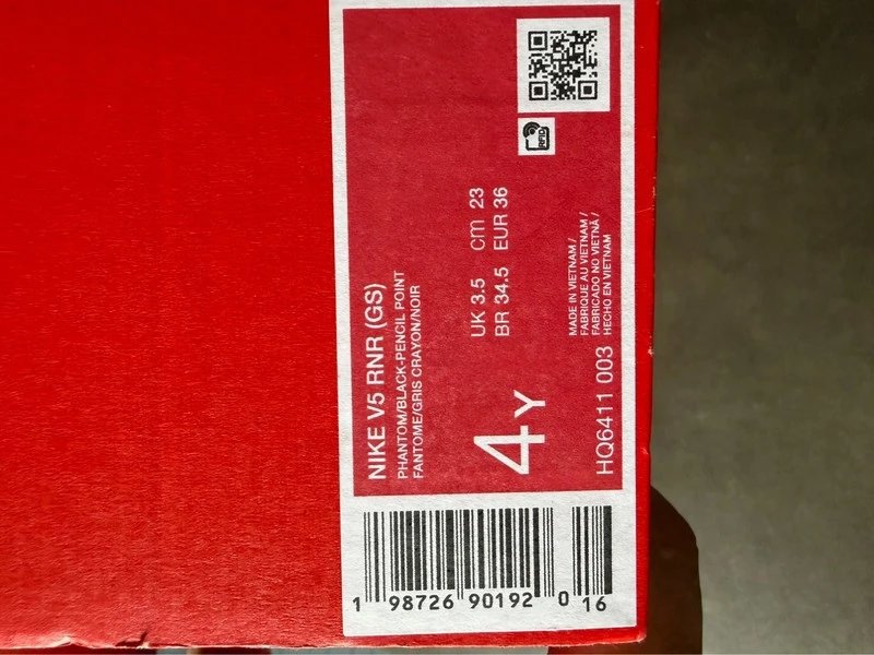 Nike V5 rnr uk 3.5, Nike, 3.5, New condition — preloved on SilentSale®
