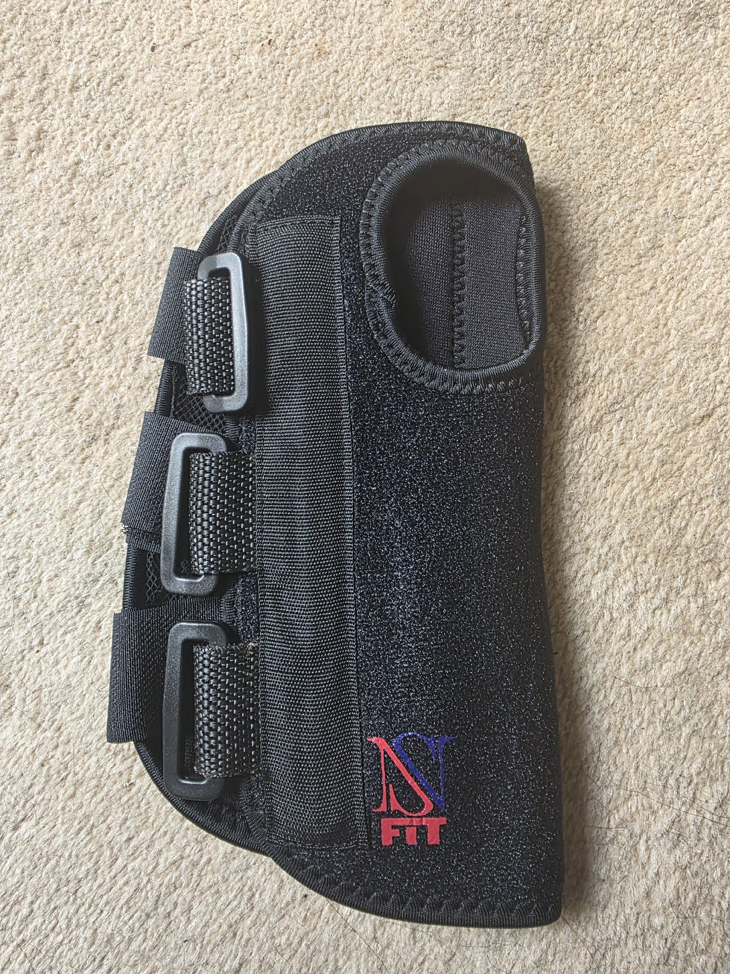 NS Fit Left Wrist Brace Support, NS Fit, One Size, Excellent condition — preloved on SilentSale®