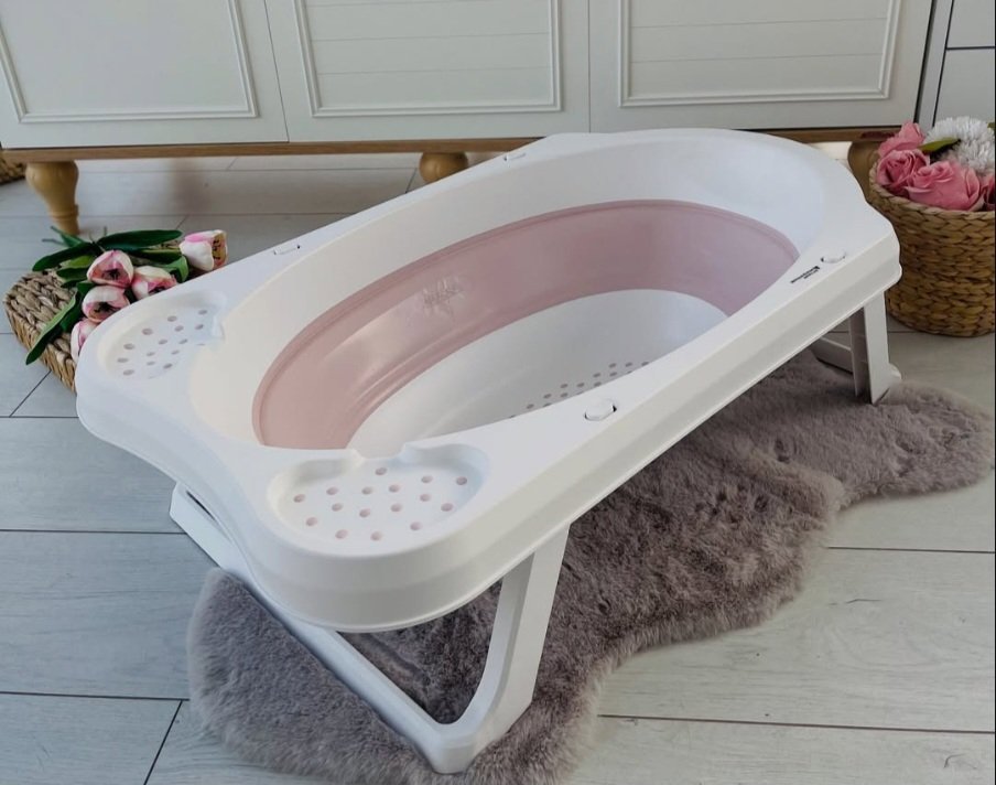 Foldable Baby Bath Tub with Pink Insert, PINK, One Size, Excellent condition — preloved on SilentSale®