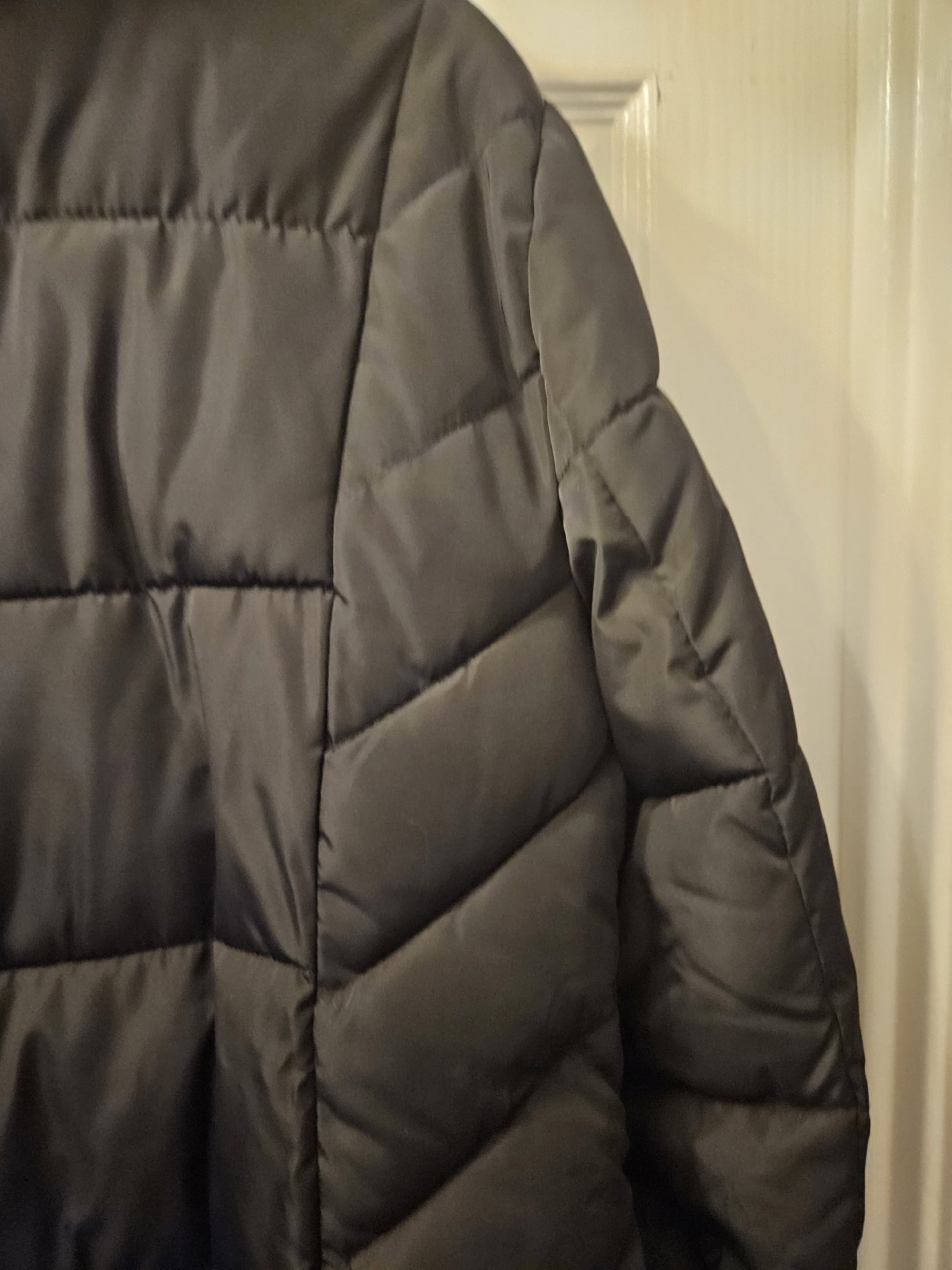 Peacocks Black Padded Coat with Faux Fur Collar – Size 14, Peacocks, 14, New condition — preloved on SilentSale®