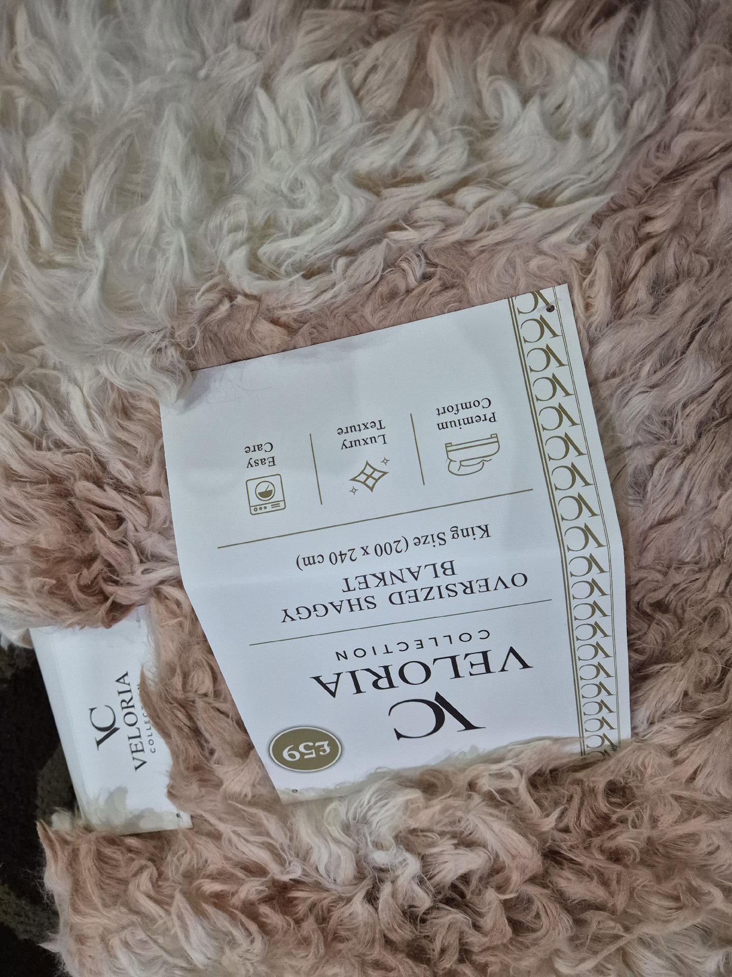 Veloria Collection Oversized Shaggy Blanket King Size 200x240 cm, Veloria Collection, King Size 200x240 cm, New condition — preloved on SilentSale®