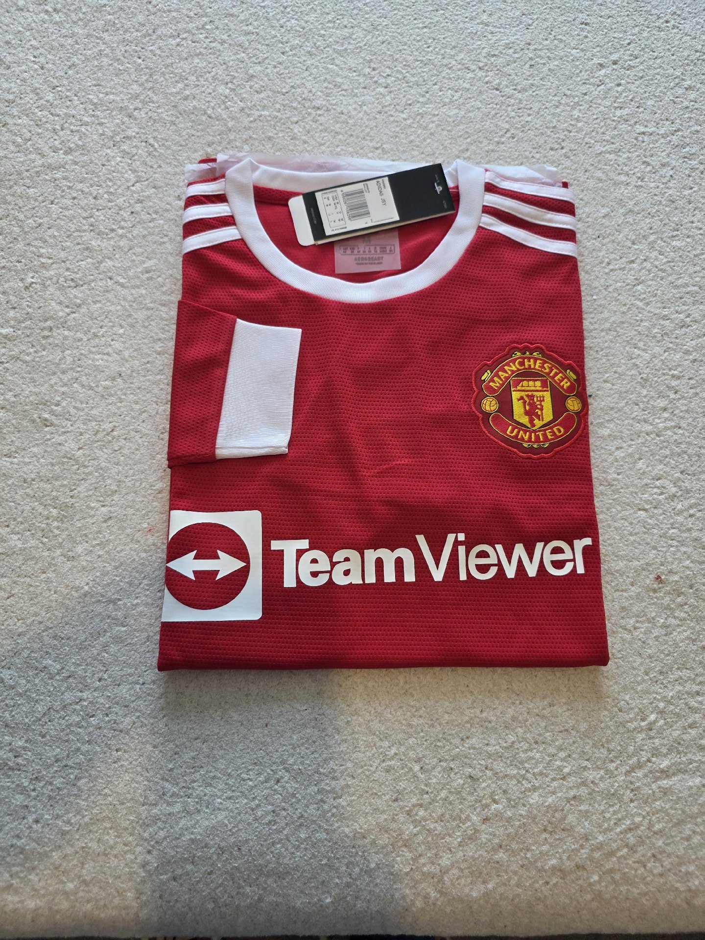 Adidas Manchester United Red Long Sleeve Football Shirt – M, Adidas, M, New condition — preloved on SilentSale®