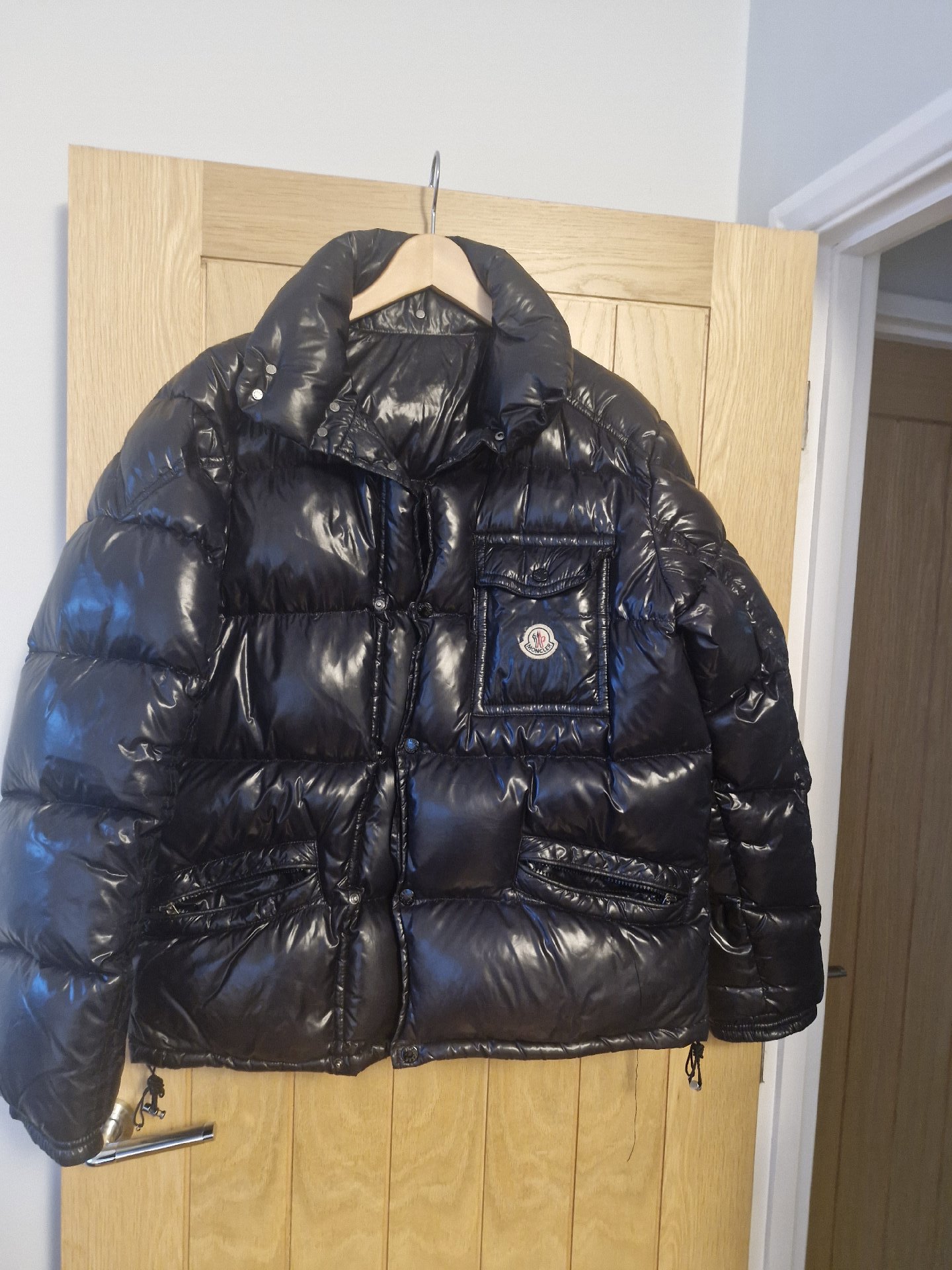 Moncler Black Puffer Jacket – Size 4, Moncler, 4, Excellent condition — preloved on SilentSale®