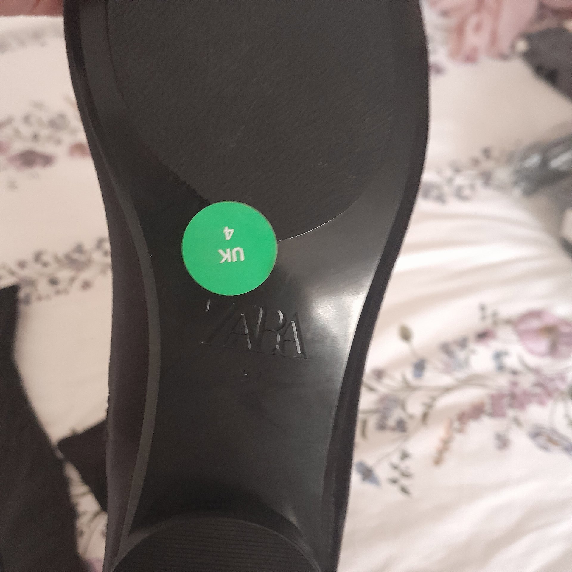 Ladies shoes , Zara, 4, Excellent condition — preloved on SilentSale®