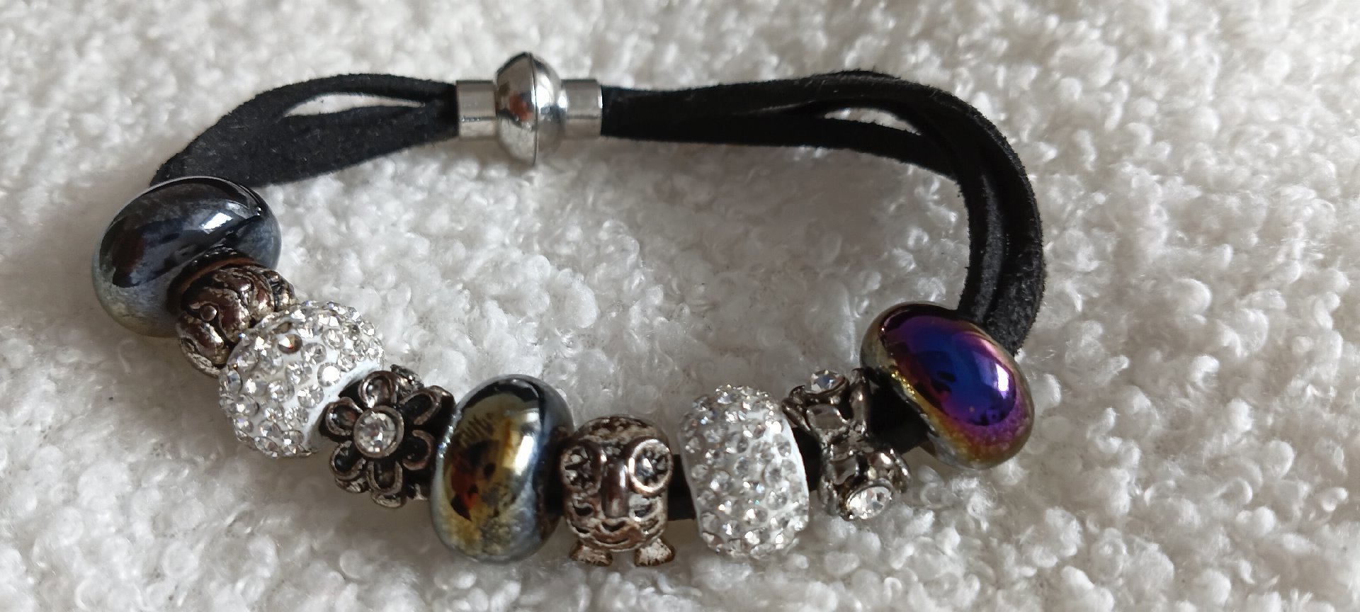 Beaded Charm Bracelet with Black Cord, Unbranded, One Size, Excellent condition — preloved on SilentSale®