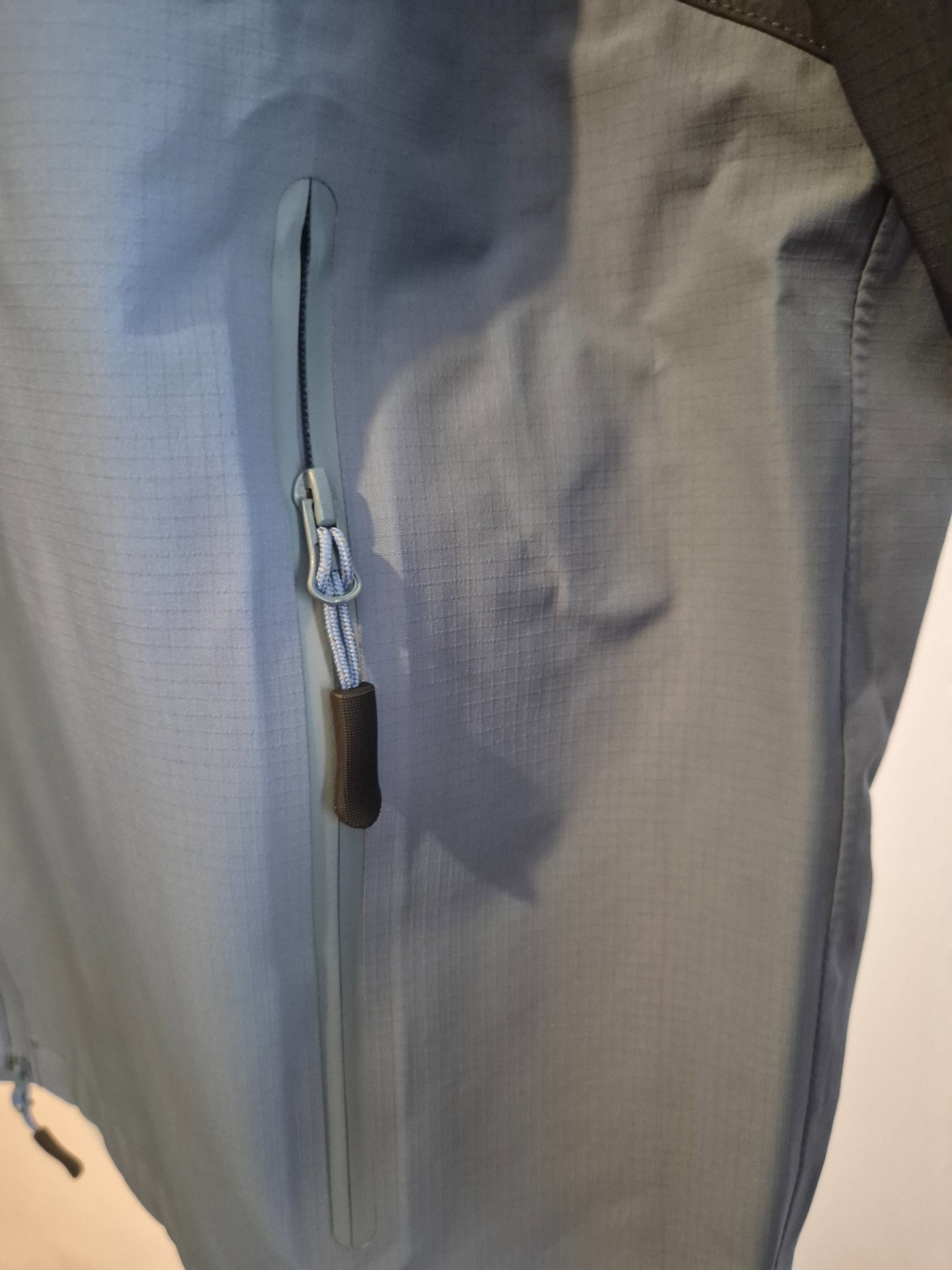 Reprimo Blue Lightweight Waterproof Jacket XL, Reprimo, XL, New condition — preloved on SilentSale®