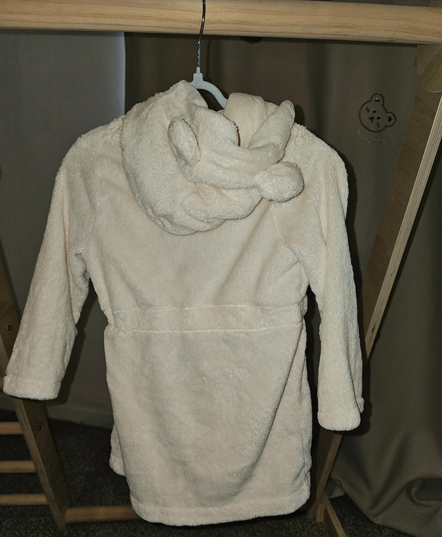 Baby bathrobes, Winnie The Pooh, 18-24M, New condition — preloved on SilentSale®