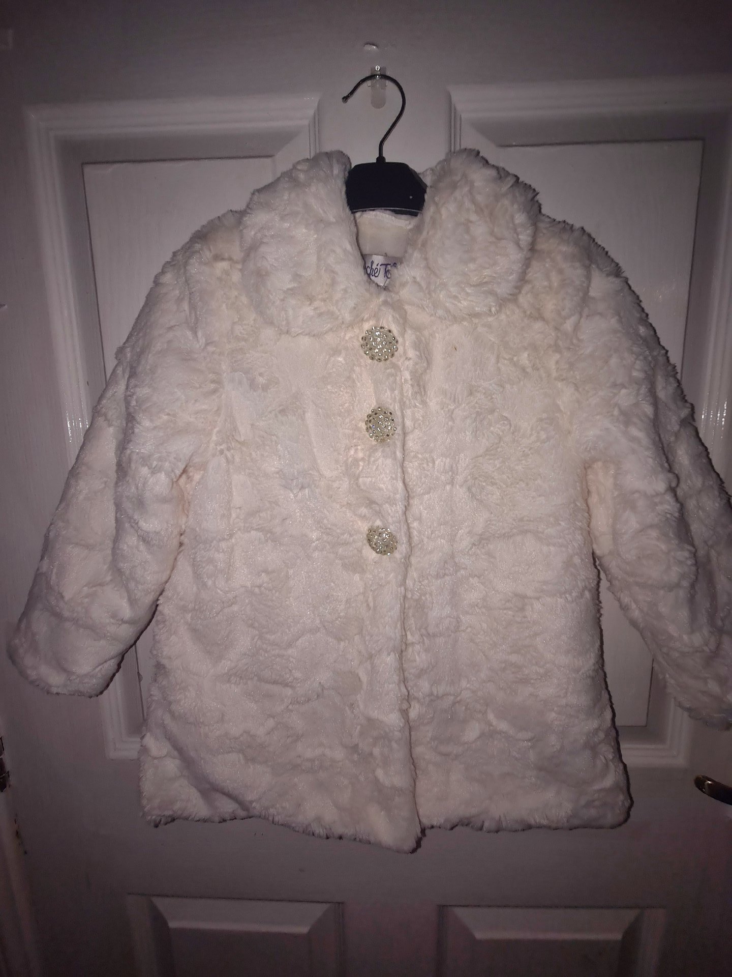 Cherie White Faux Fur Girls Coat with Sparkly Buttons, couche'Tot, 3 years, New condition — preloved on SilentSale®