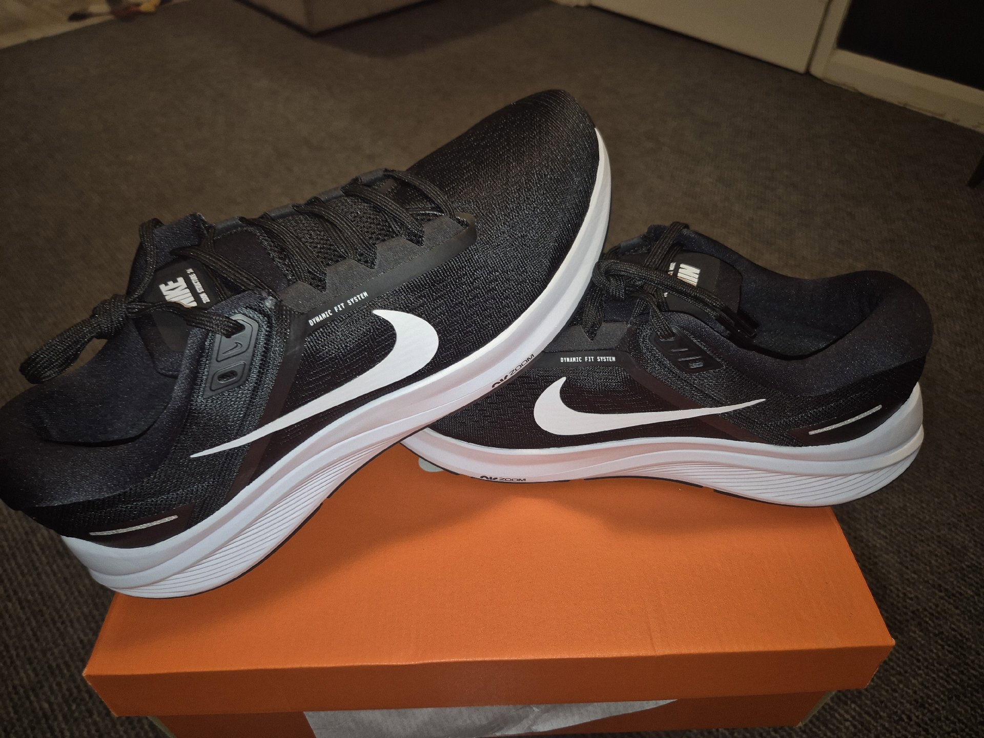 Nike Black Running Trainers Dynamic Fit System – UK 10, Nike, 10, New condition — preloved on SilentSale®