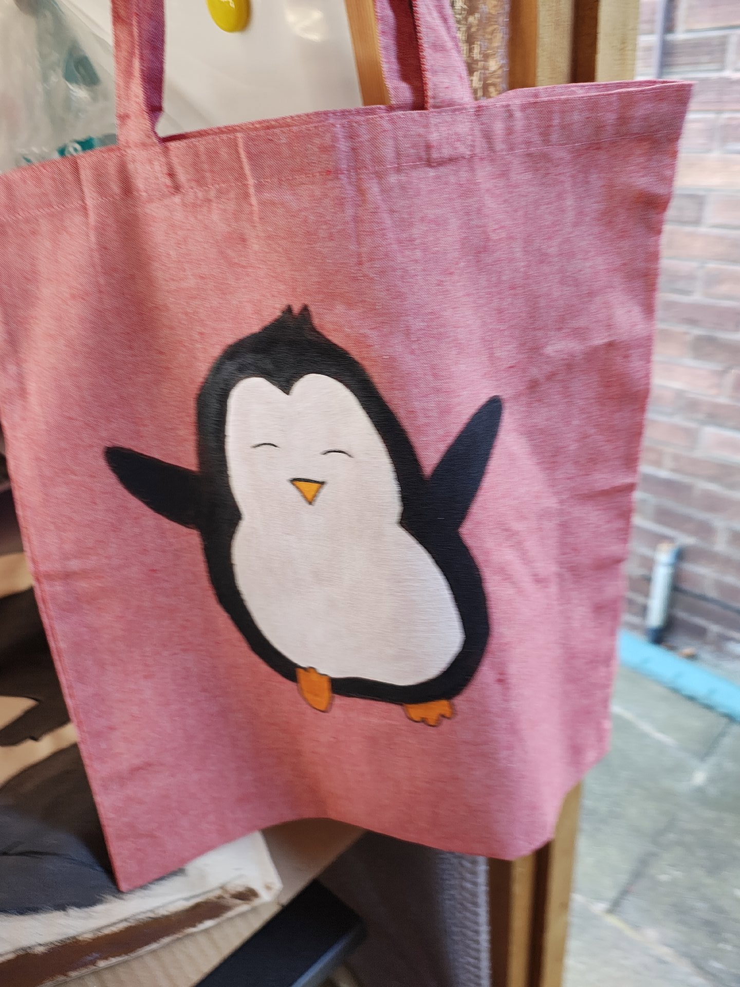 Penguin pink tote bag , Unbranded, Medium, Excellent condition — preloved on SilentSale®