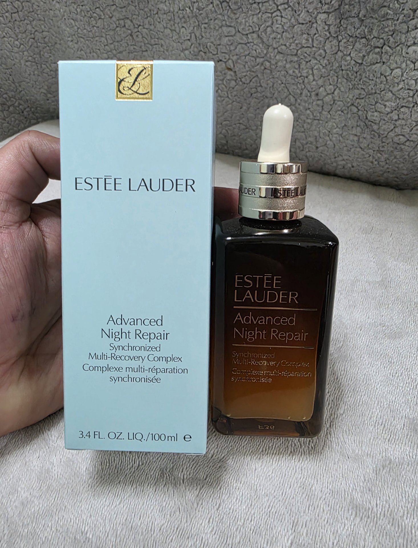 Estée Lauder Advanced Night Repair Serum 100ml, Estée Lauder, 100ml, New condition — preloved on SilentSale®