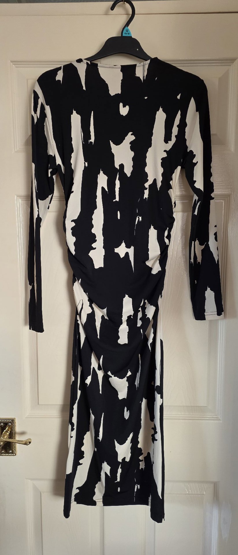 Long sleeved h&m dress size s , H&M, S, Like New condition — preloved on SilentSale®