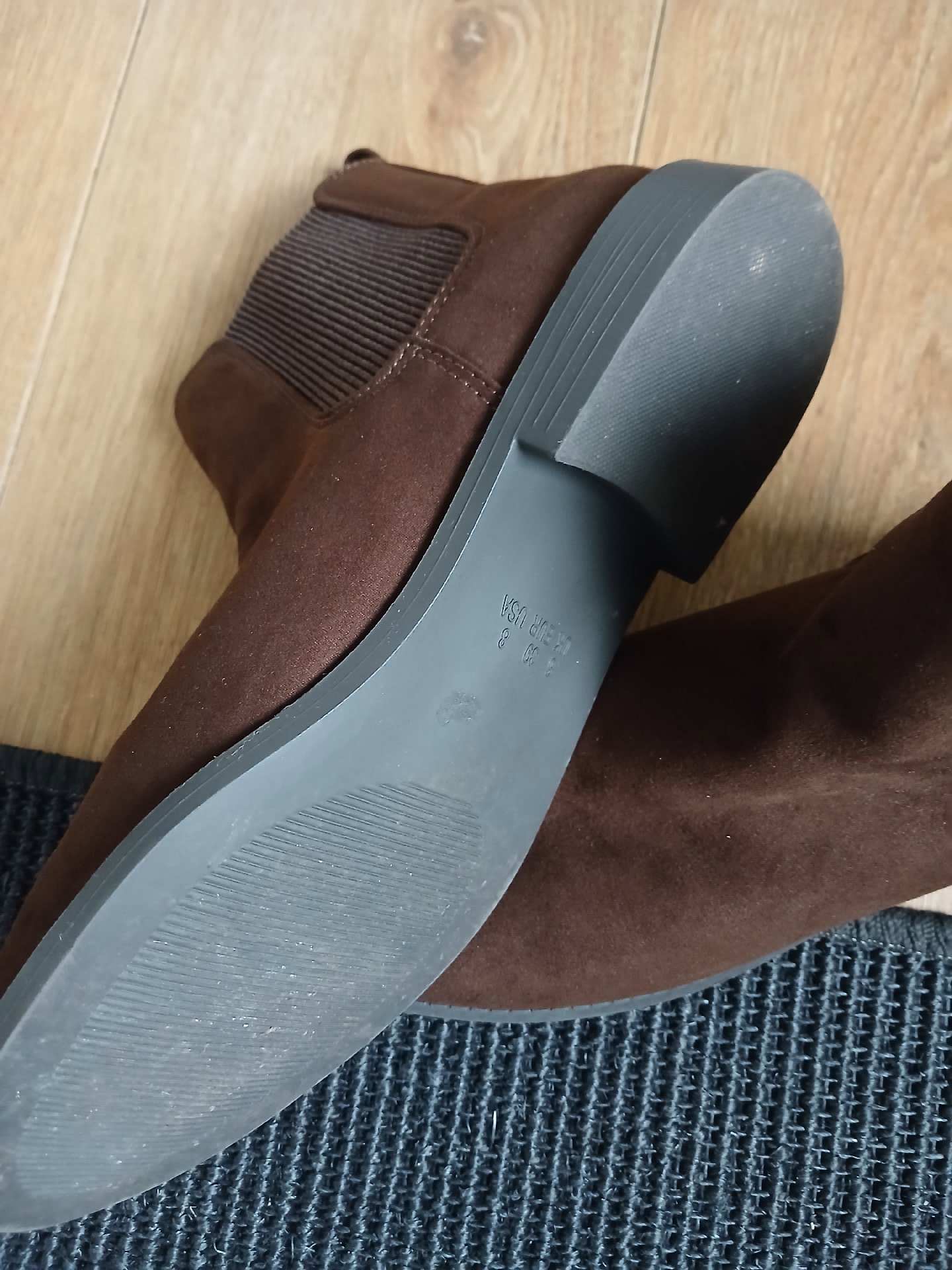 Brown Suede Chelsea Ankle Boots, Primark, 6, Excellent condition — preloved on SilentSale®