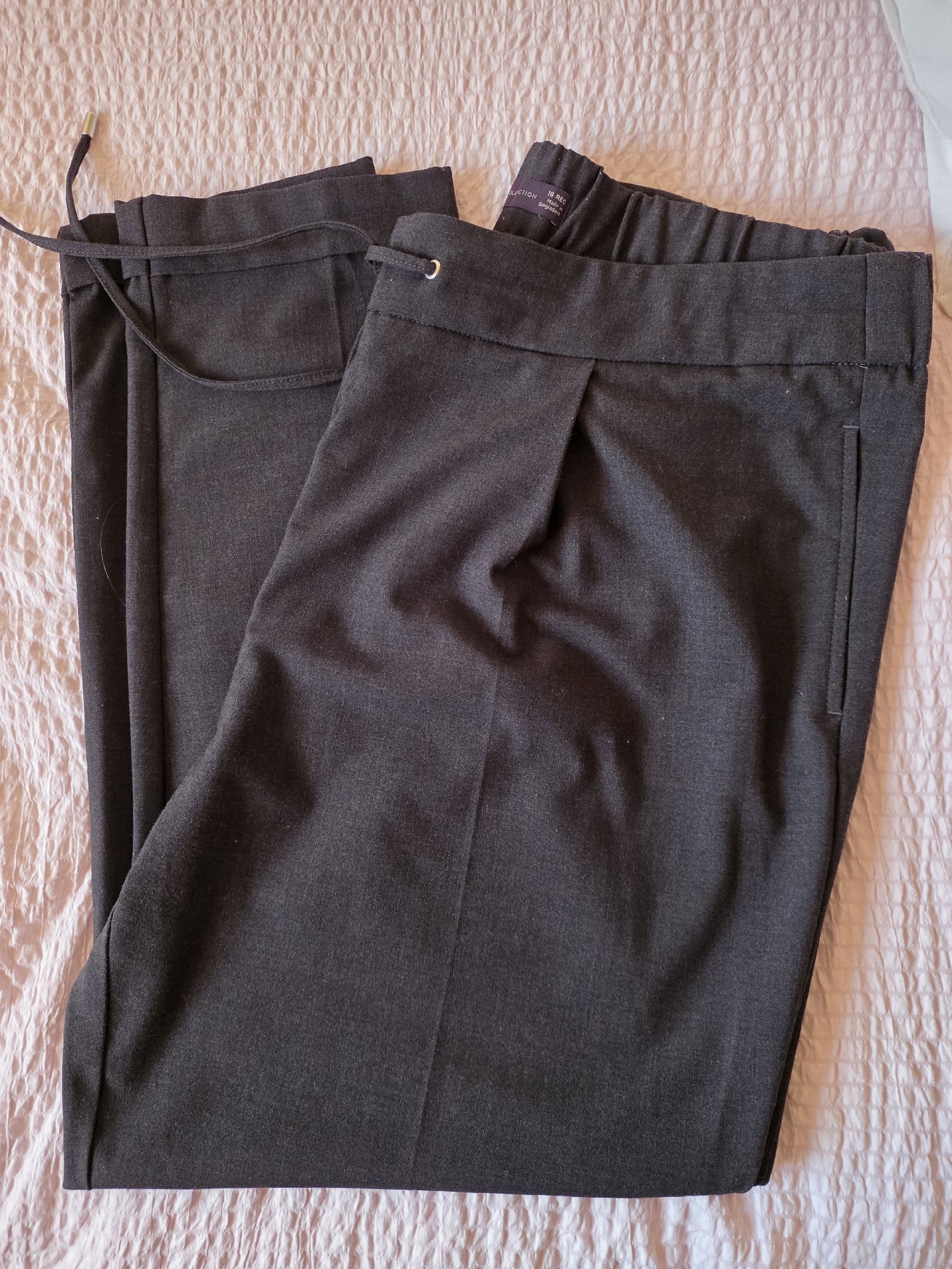 Charcoal Drawstring Tapered Ladies Ankle Grazer Trousers size 18 Reg, Marks & Spencer, 18, Excellent condition — preloved on SilentSale®