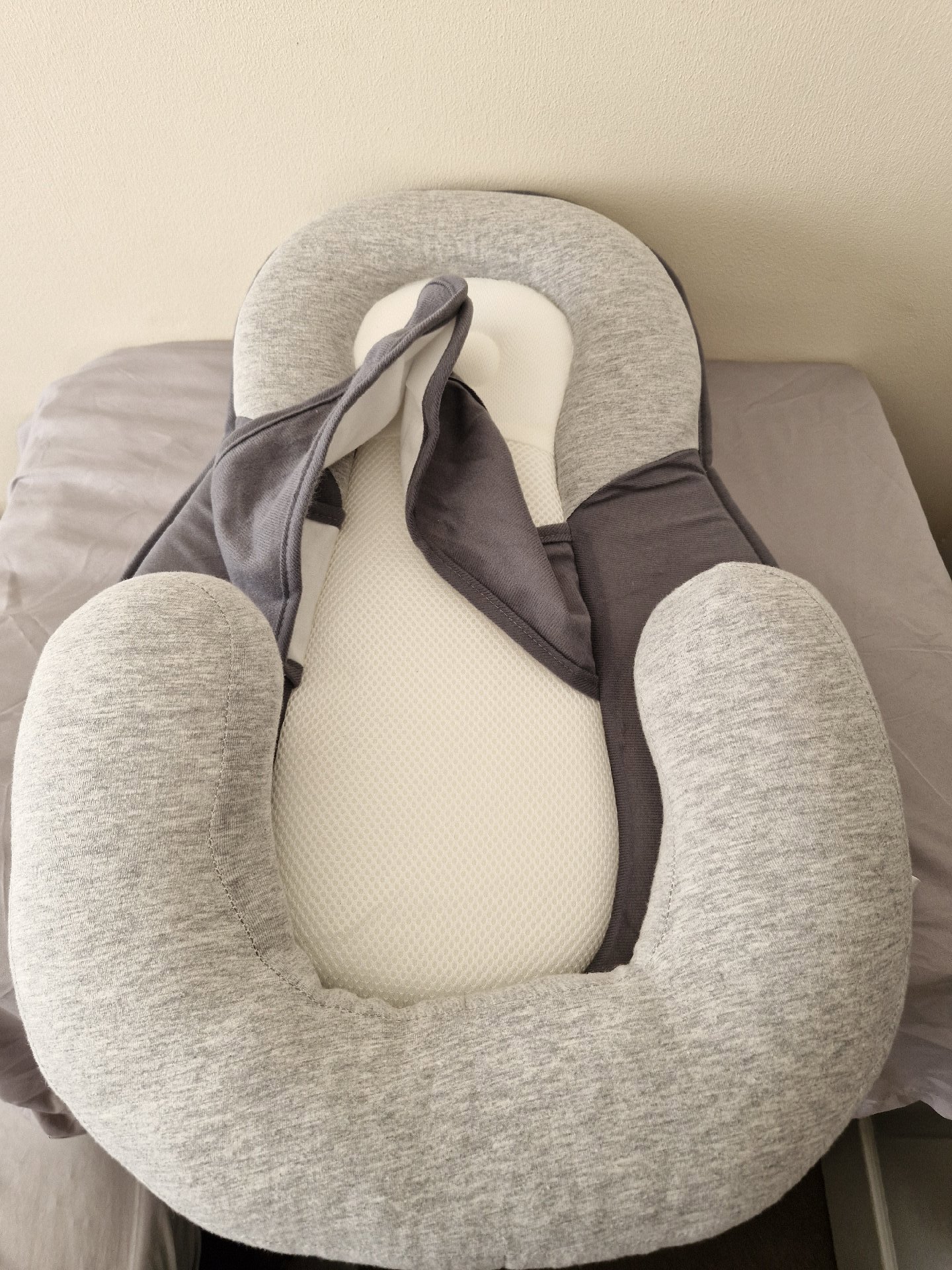 Baby Lounger Grey Knit Sweat Fabric 60x40x18cm, Unbranded, 60x40x18cm, New condition — preloved on SilentSale®
