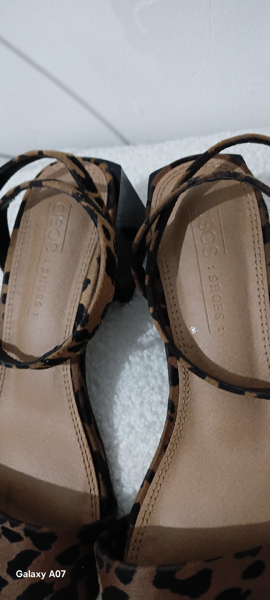 Leopard Print Block Heel Sandals – Size 5, Sos Shoes, 5, Excellent condition — preloved on SilentSale®