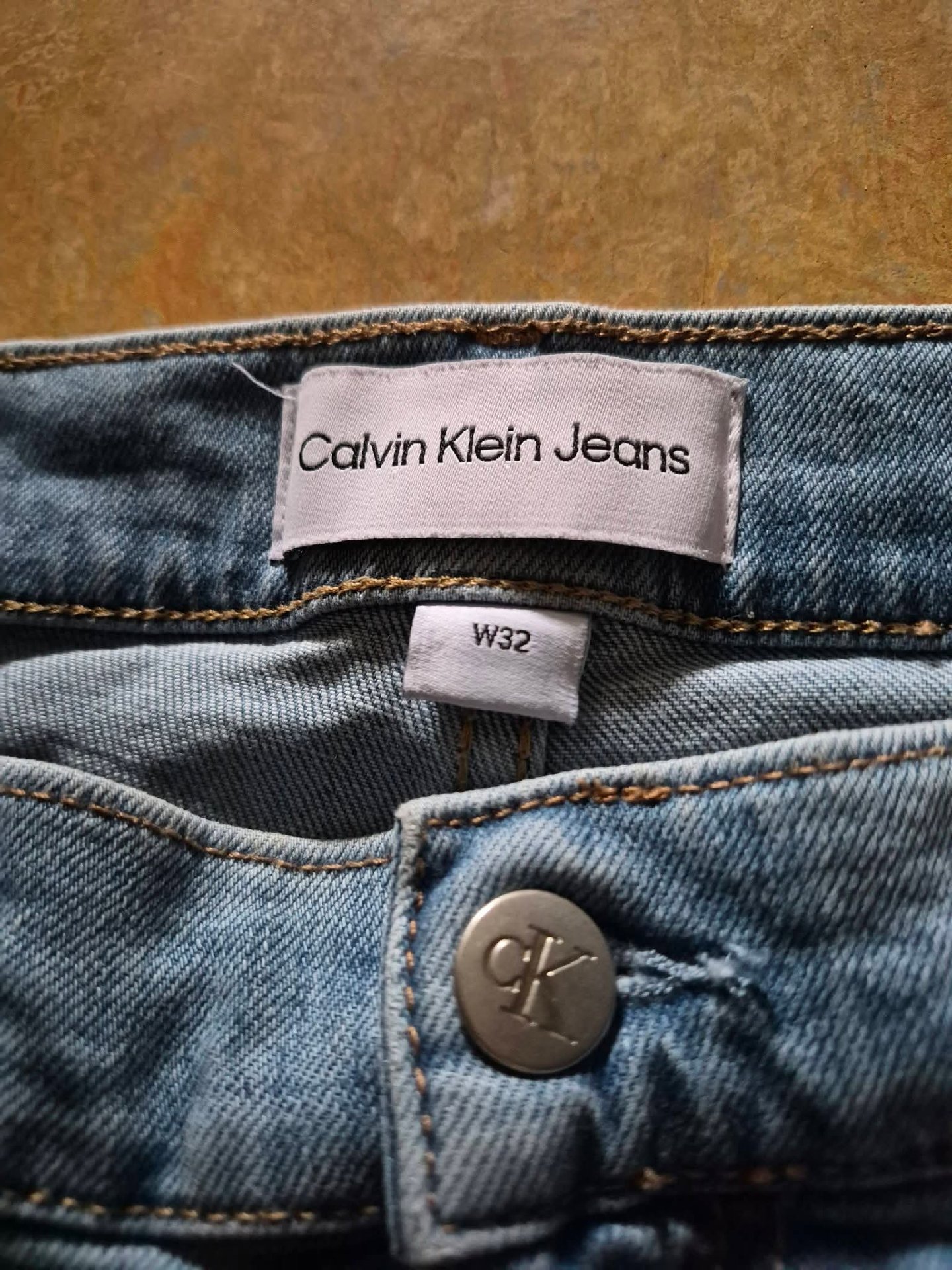 Calvin Klein Jeans Light Blue Denim Shorts – W32, Calvin Klein, One Size, New condition — preloved on SilentSale®