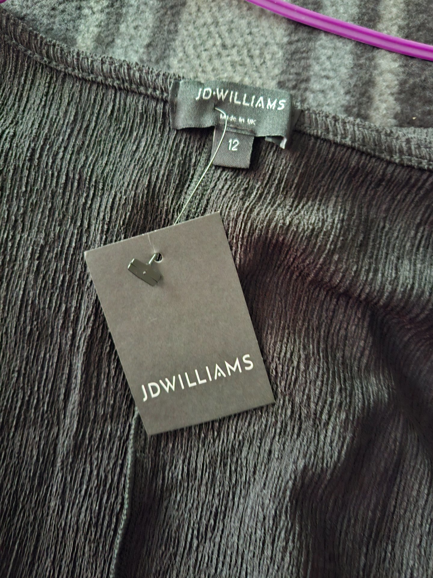 JD Williams Black Textured Shift Dress – UK 12, JD Williams, 12, New condition — preloved on SilentSale®