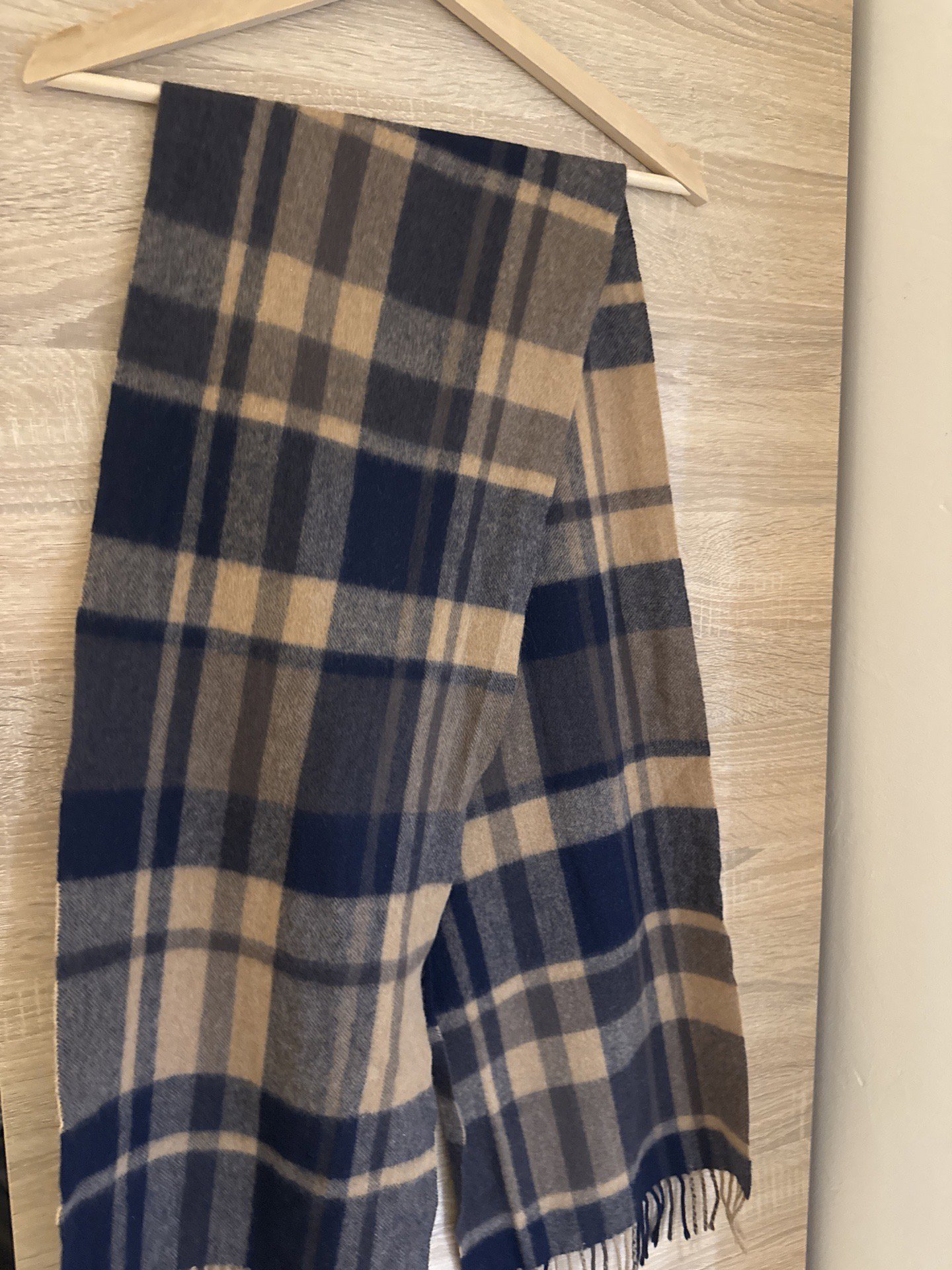 Checked Pattern Wool Blend Scarf in Blue and Beige, Blend, One Size, Excellent condition — preloved on SilentSale®