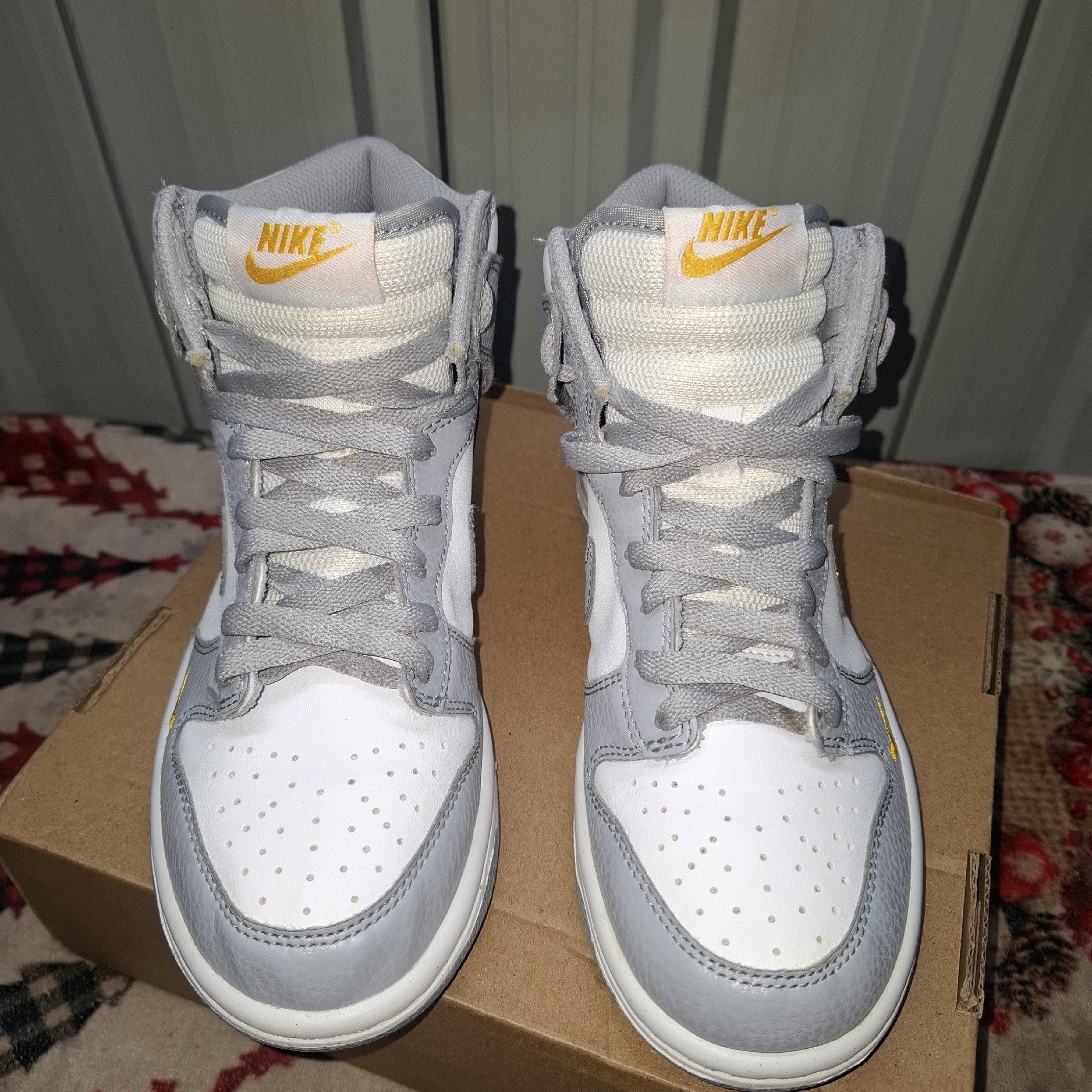 Nike White and Grey High Top Trainers – 5Y, Nike, 5Y, Excellent condition — preloved on SilentSale®