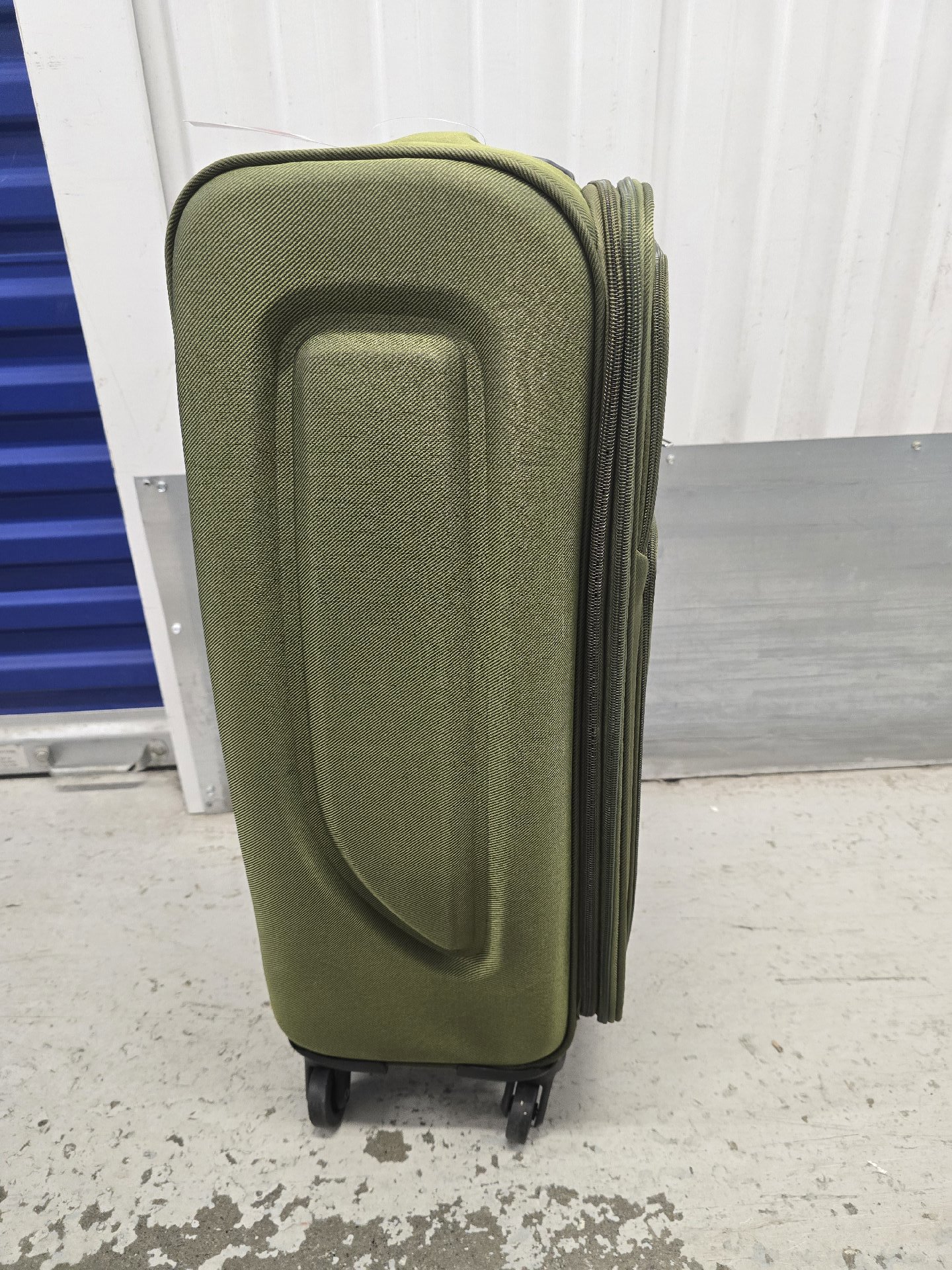 24 inch TN Green Softshell Suitcase with Wheels, TN, One Size, Excellent condition — preloved on SilentSale®