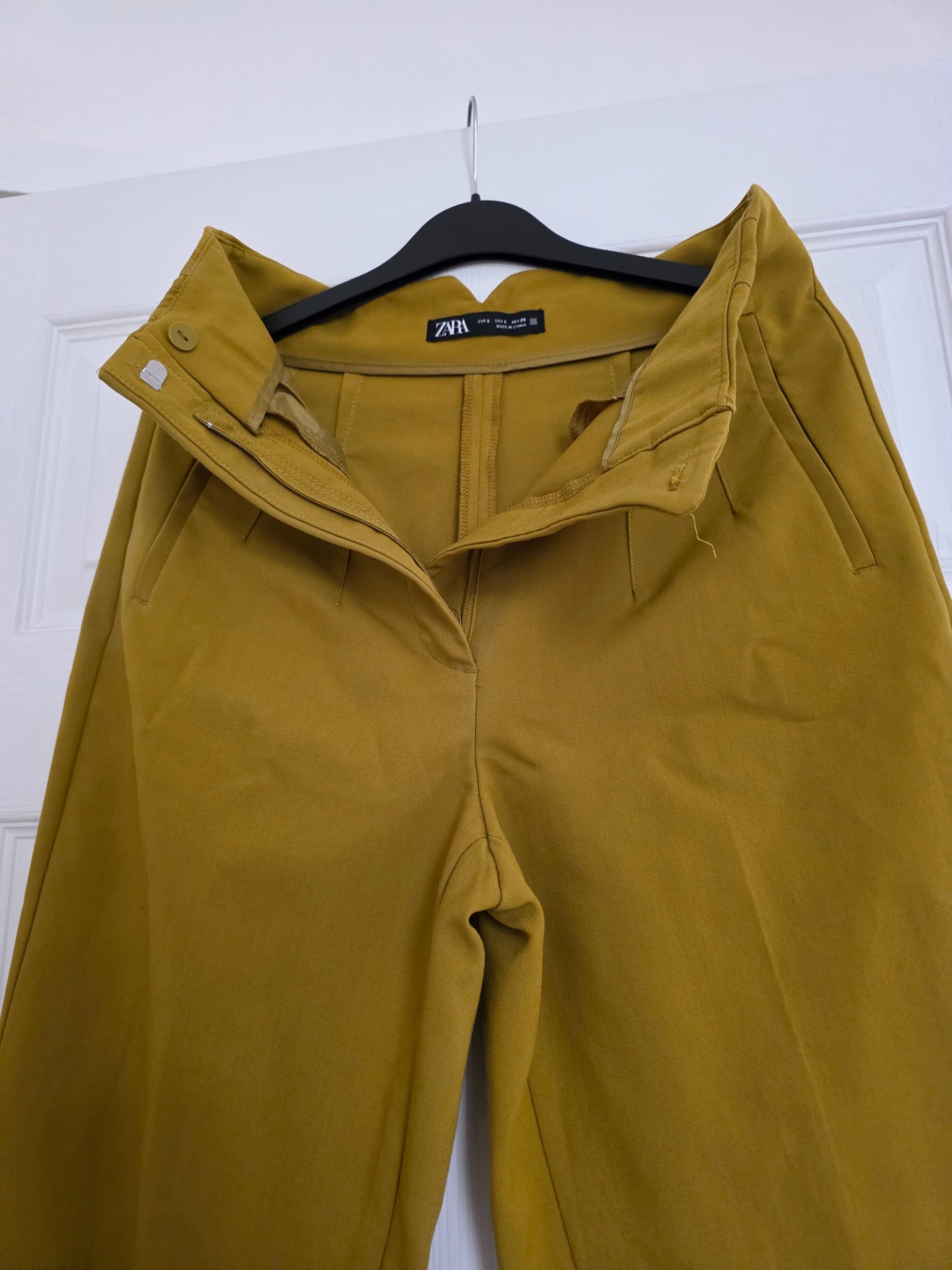Zara Mustard High-Waisted Trousers – Size S, Zara, S, Excellent condition — preloved on SilentSale®